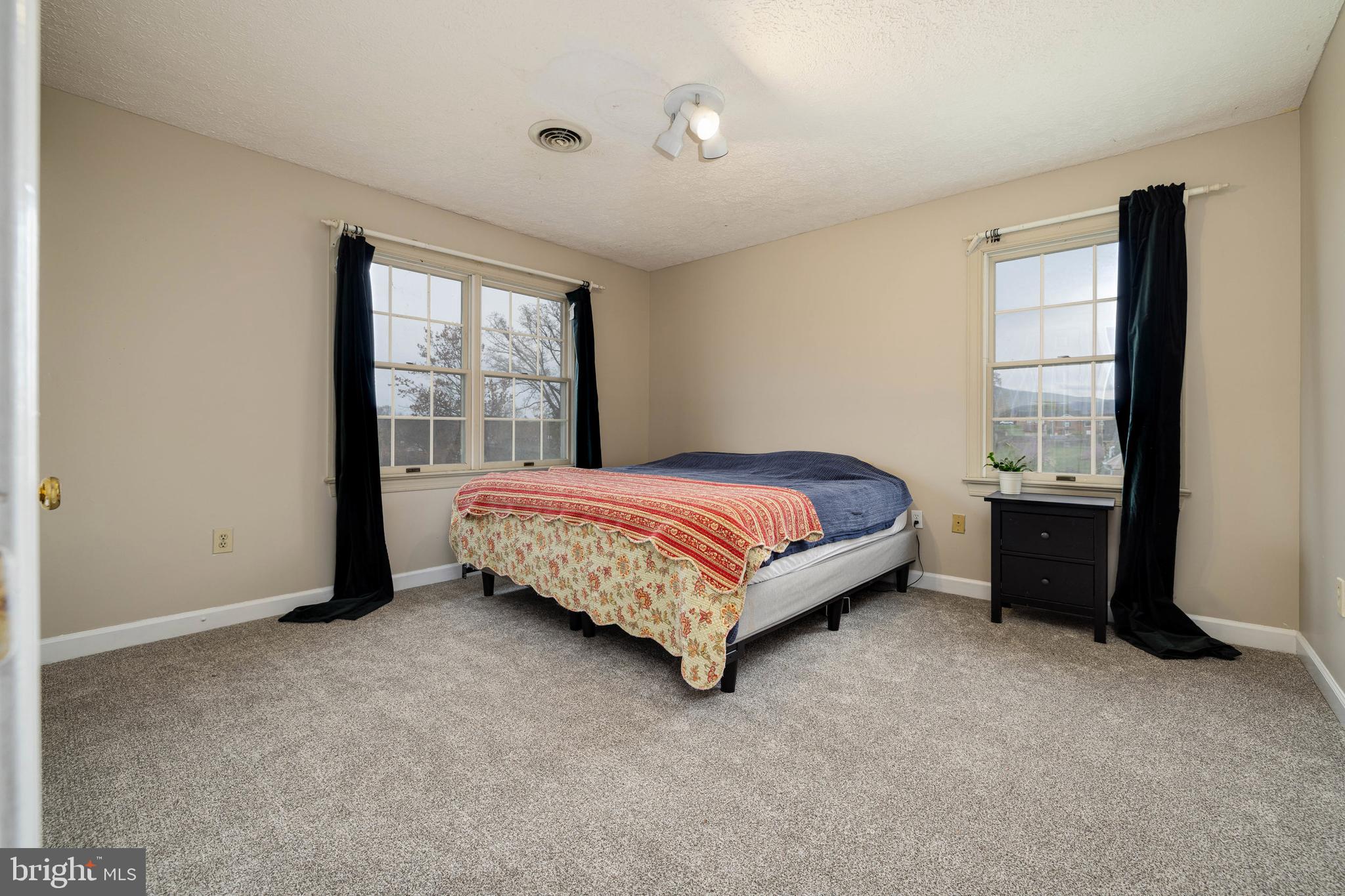 CEDAR KNOLL - Residential