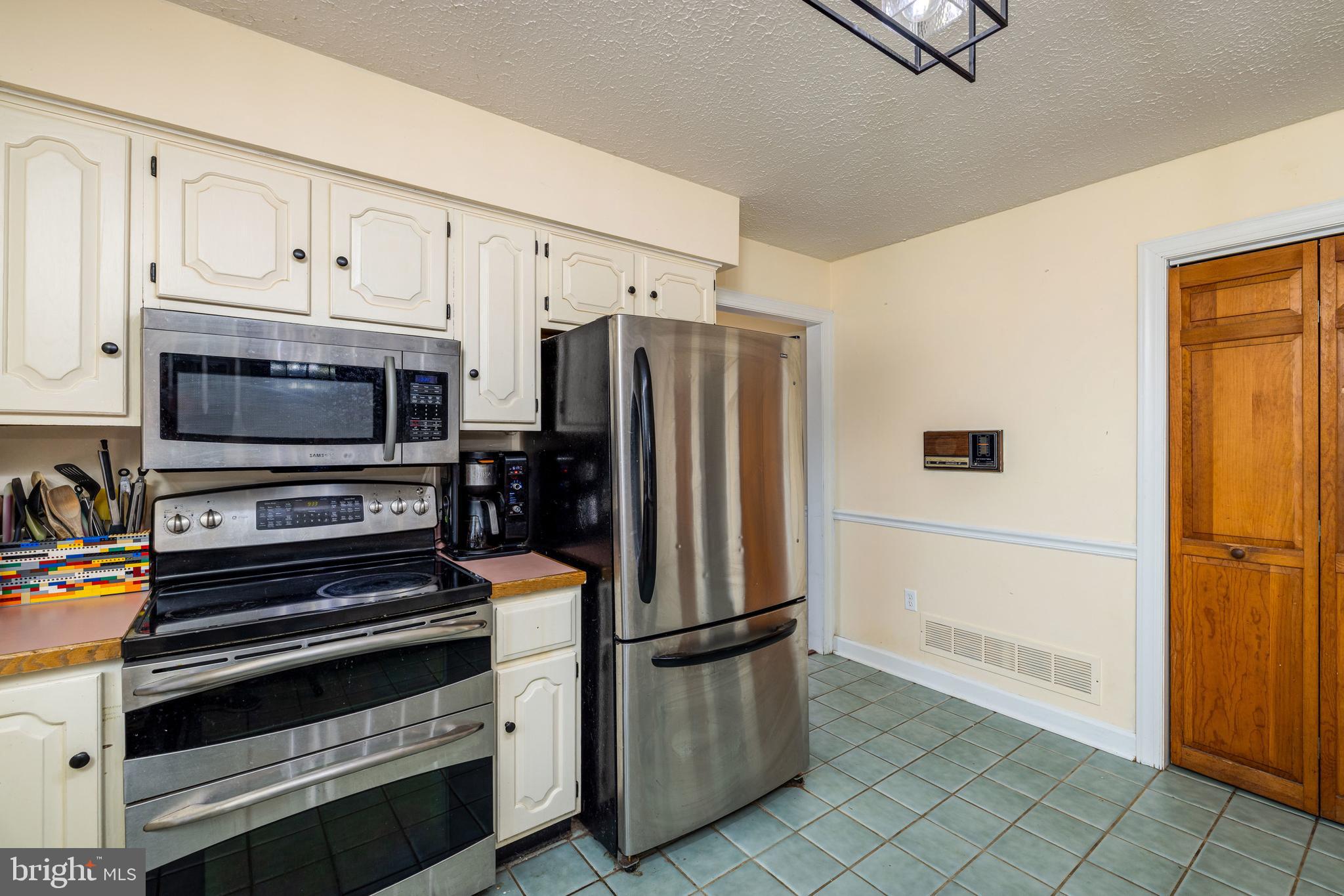 CEDAR KNOLL - Residential