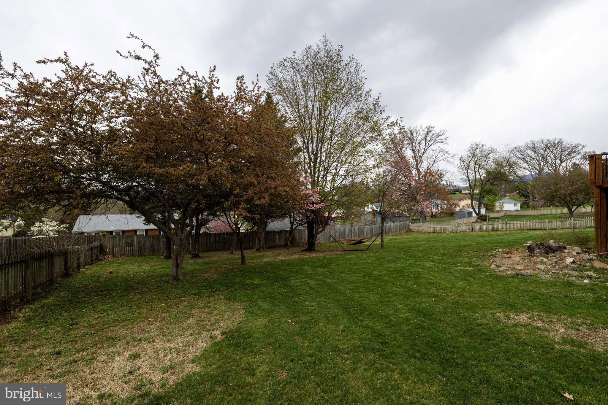 CEDAR KNOLL - Residential