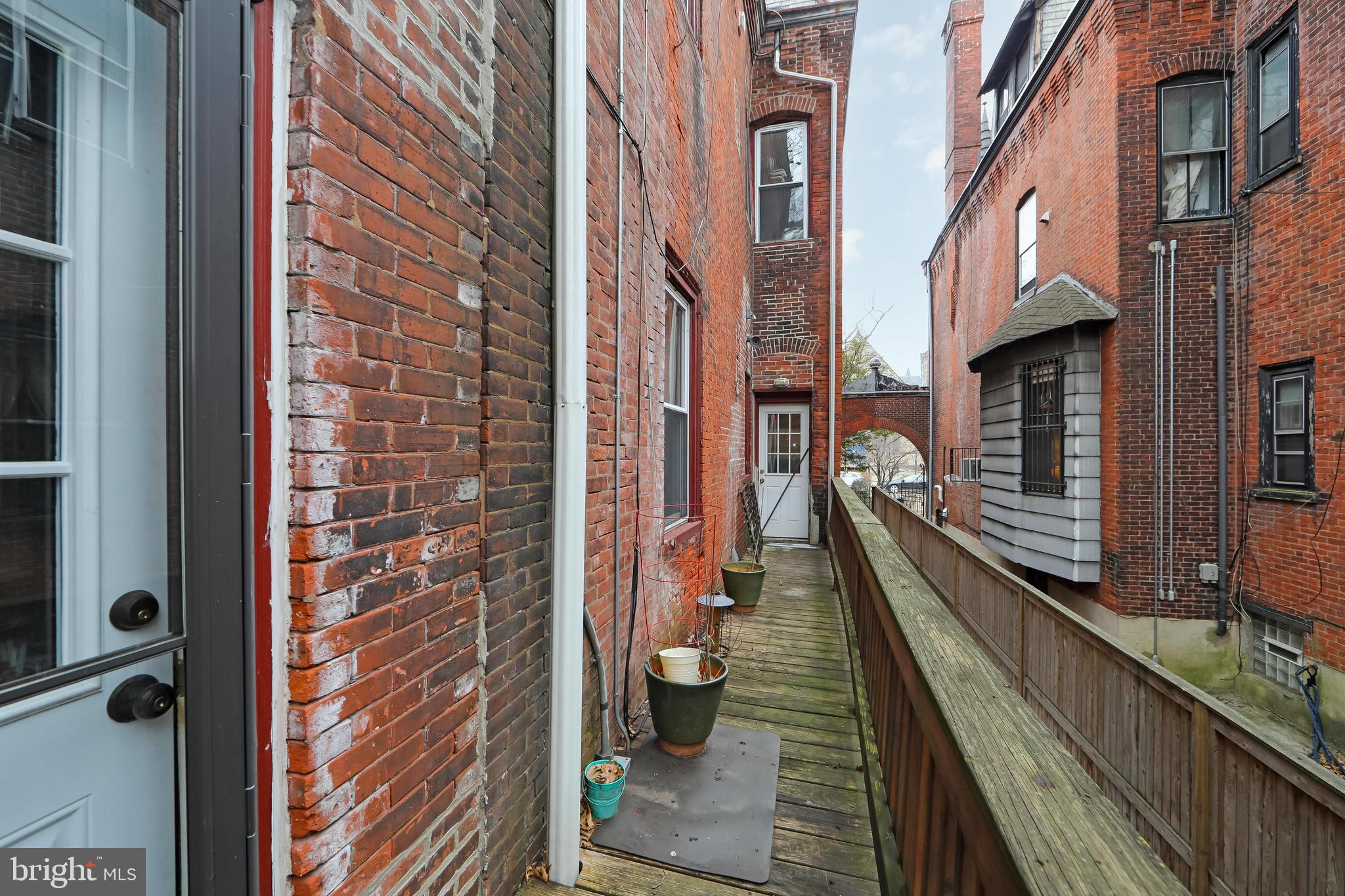 SPRUCE HILL - Residential