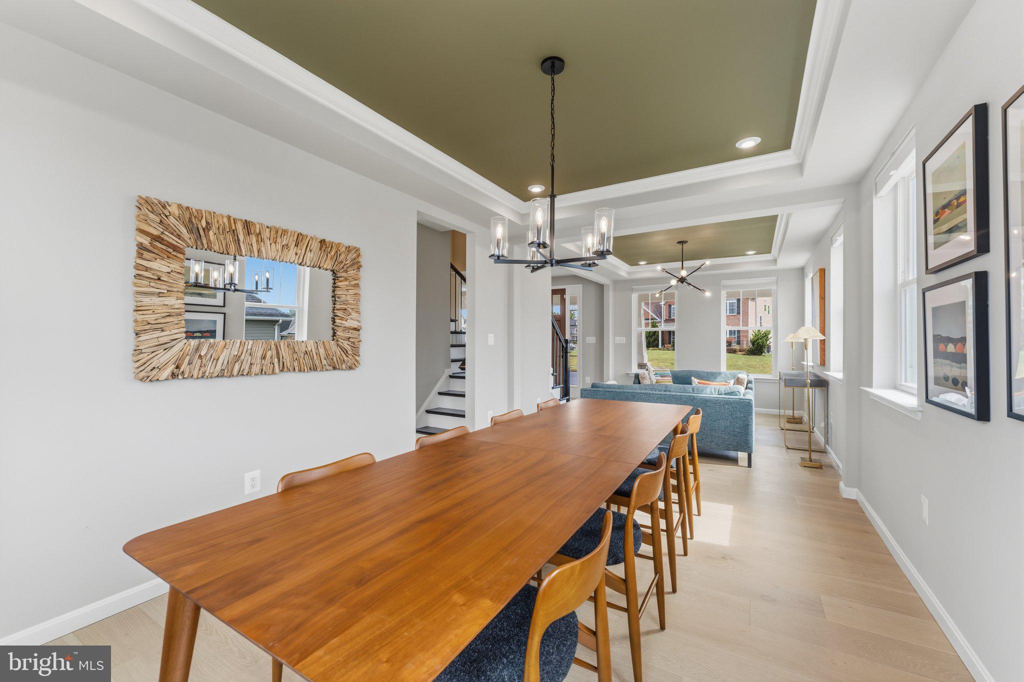 ABRAMS POINTE - Residential