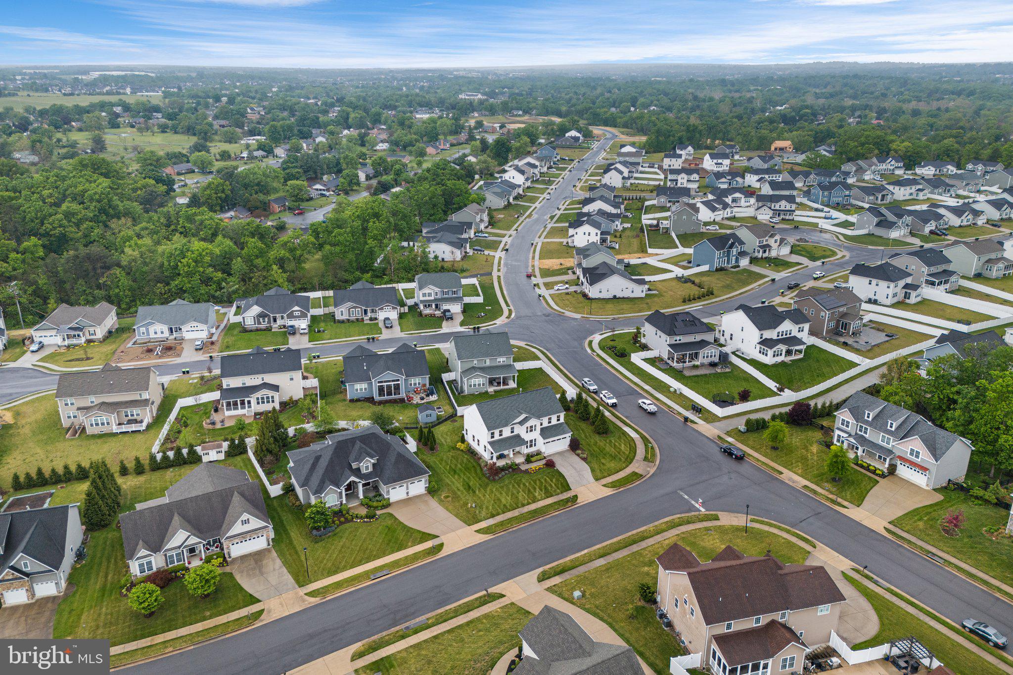 ABRAMS POINTE - Residential