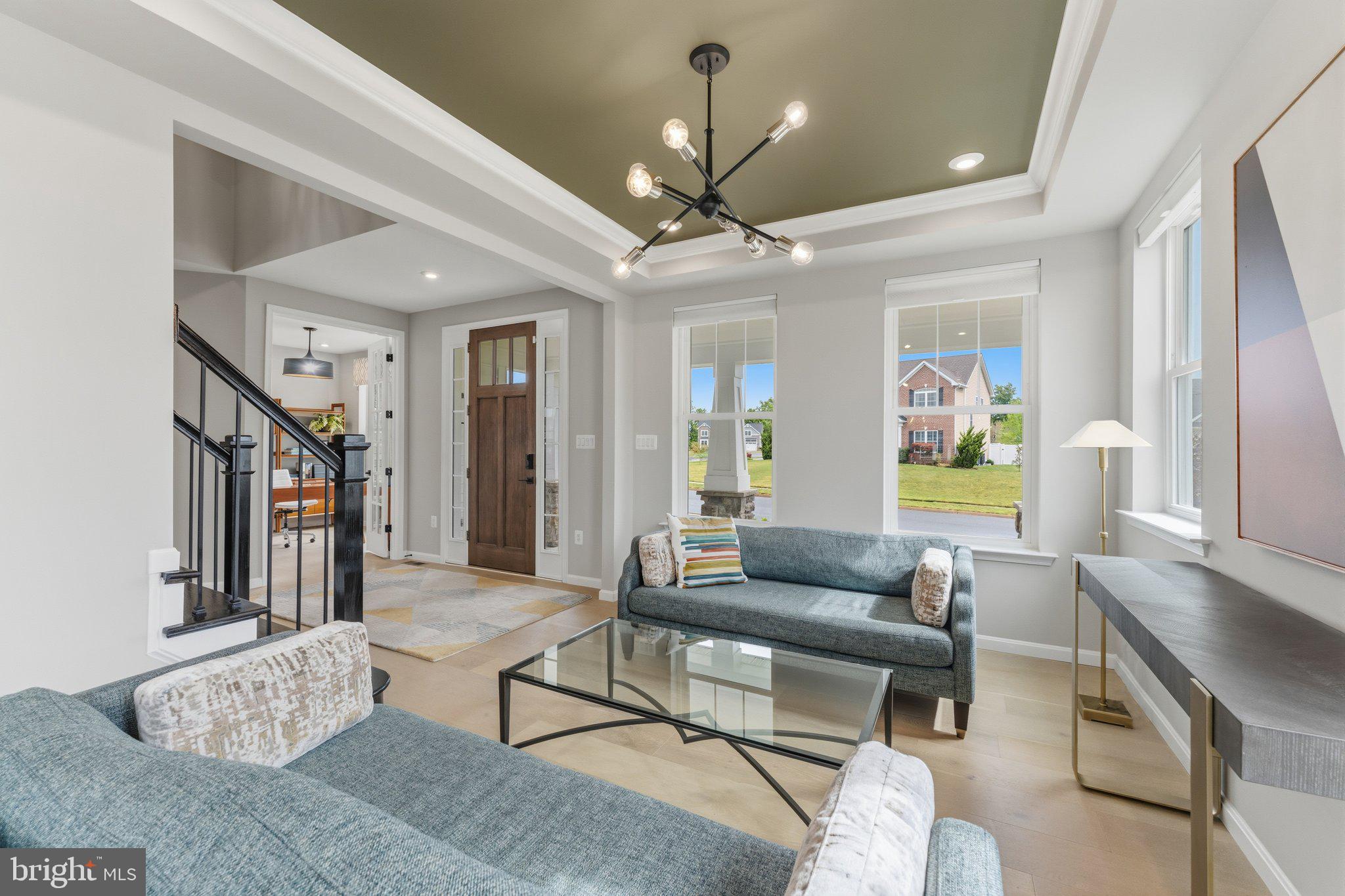 ABRAMS POINTE - Residential