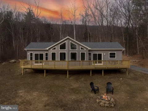 Seven Fountains, Fort Valley, VA MLS: VASH2010230