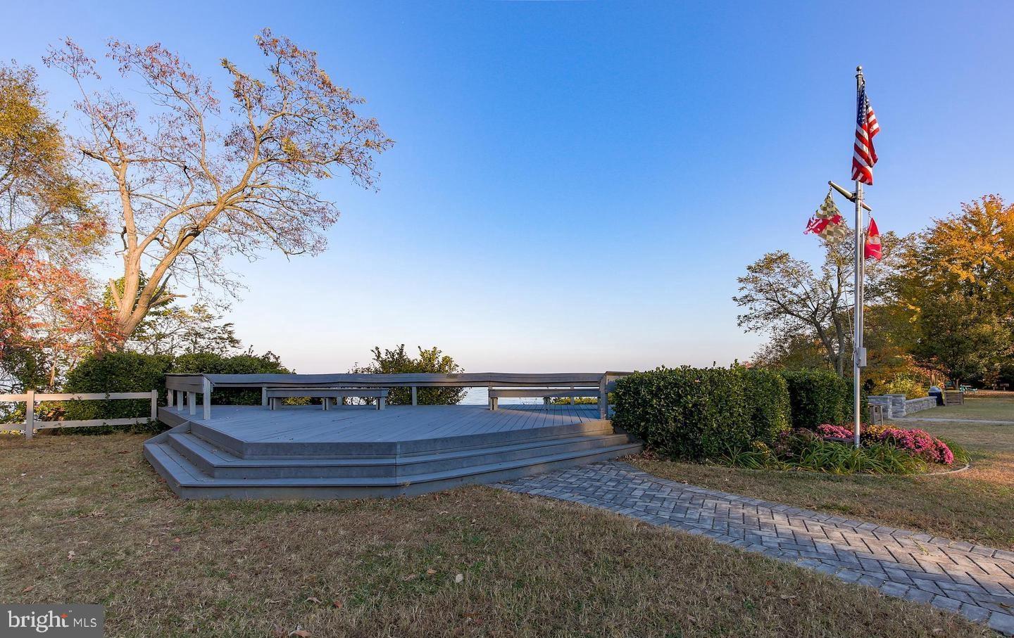 CAPE ST CLAIRE - Residential