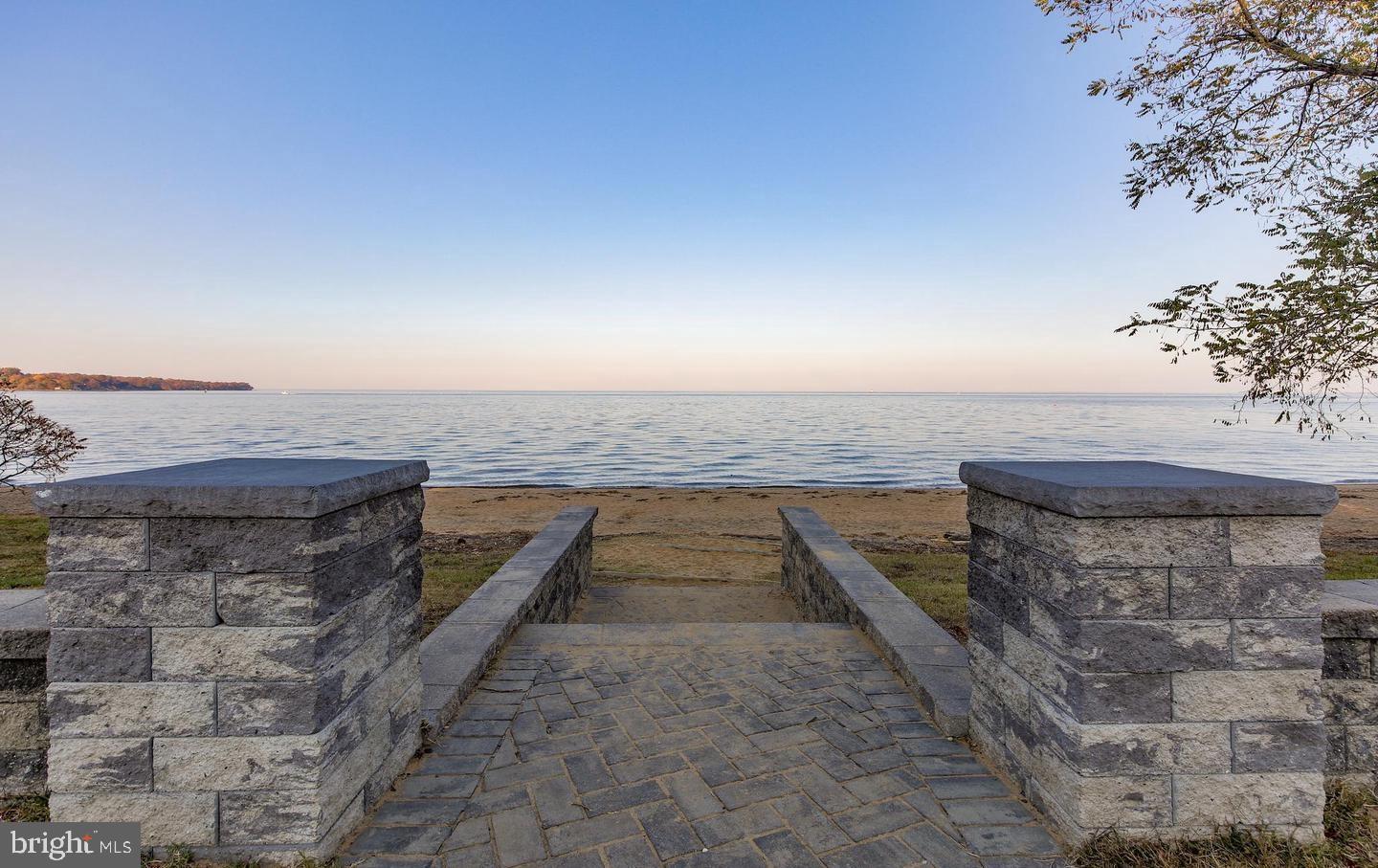 CAPE ST CLAIRE - Residential