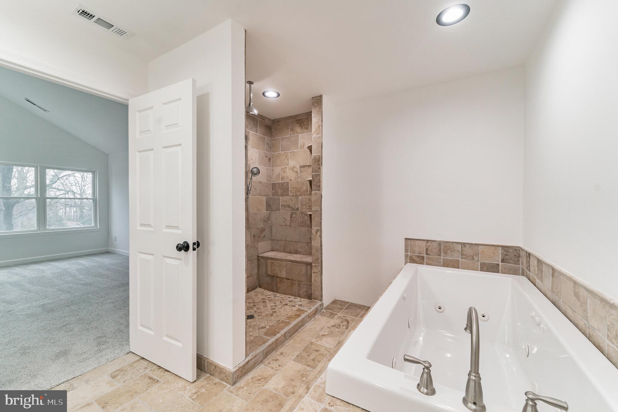 CAPE ST CLAIRE - Residential