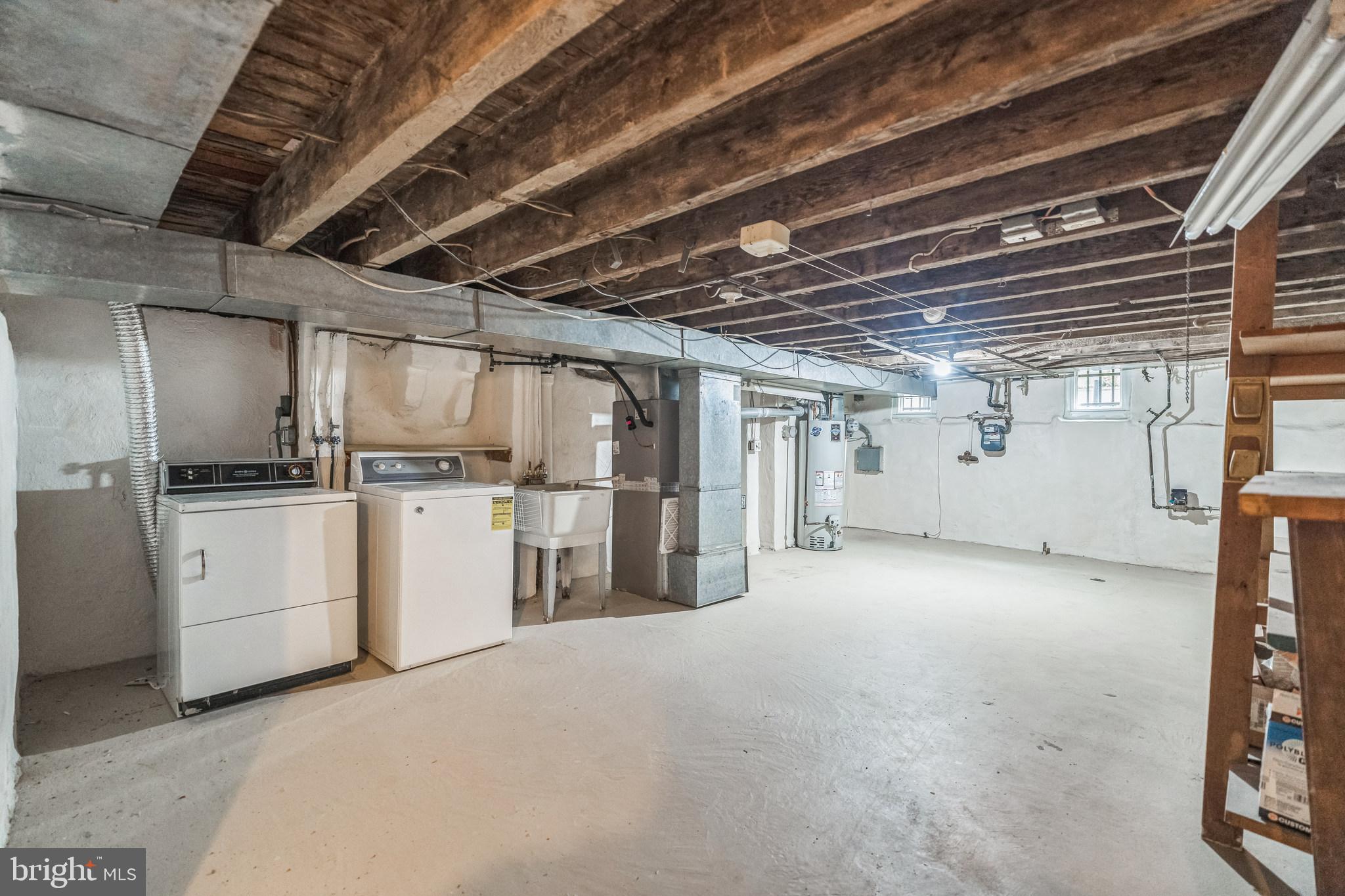 RITTENHOUSE SQUARE - Residential Lease