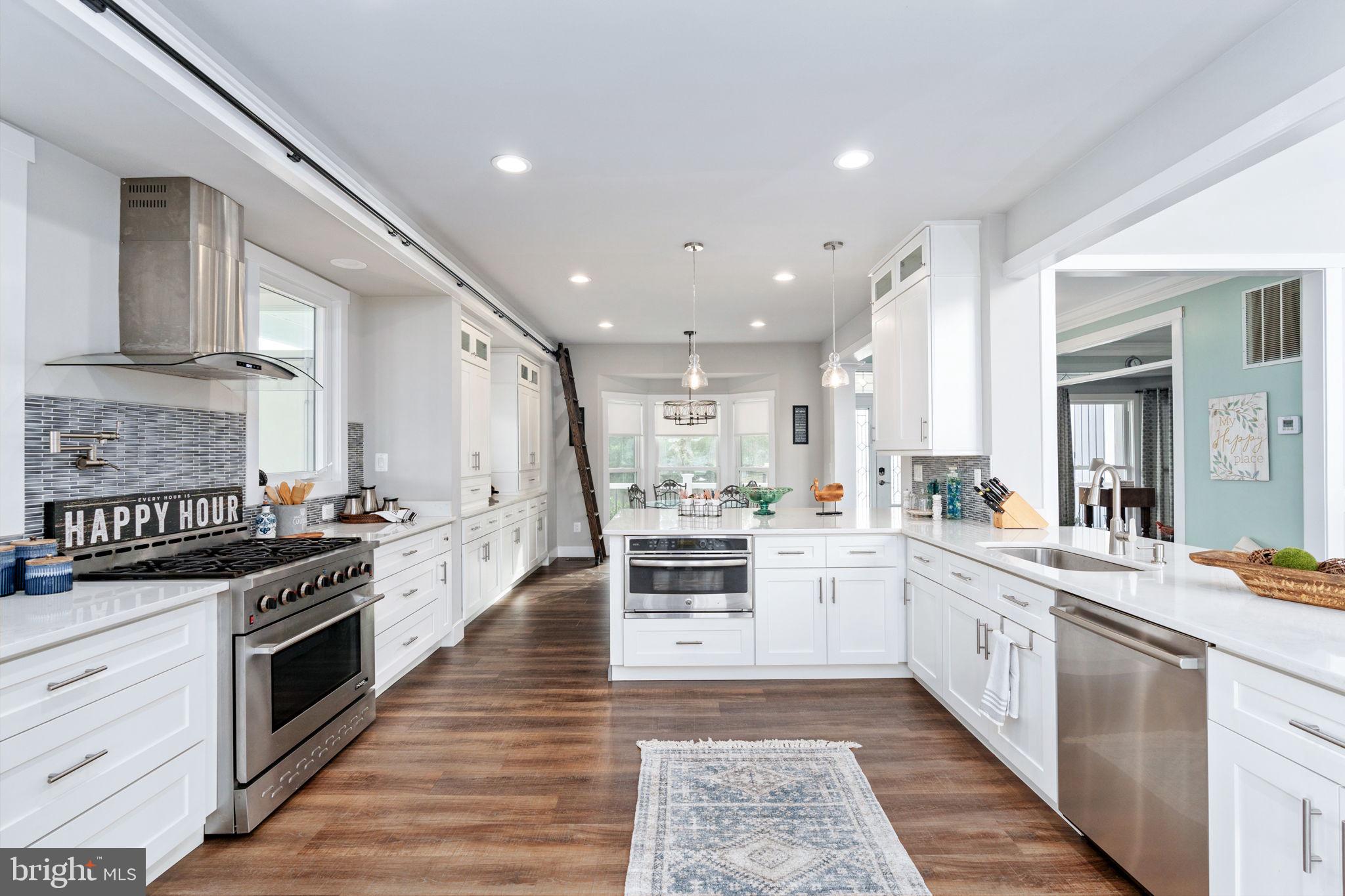 LAKE OF THE WOODS - Residential