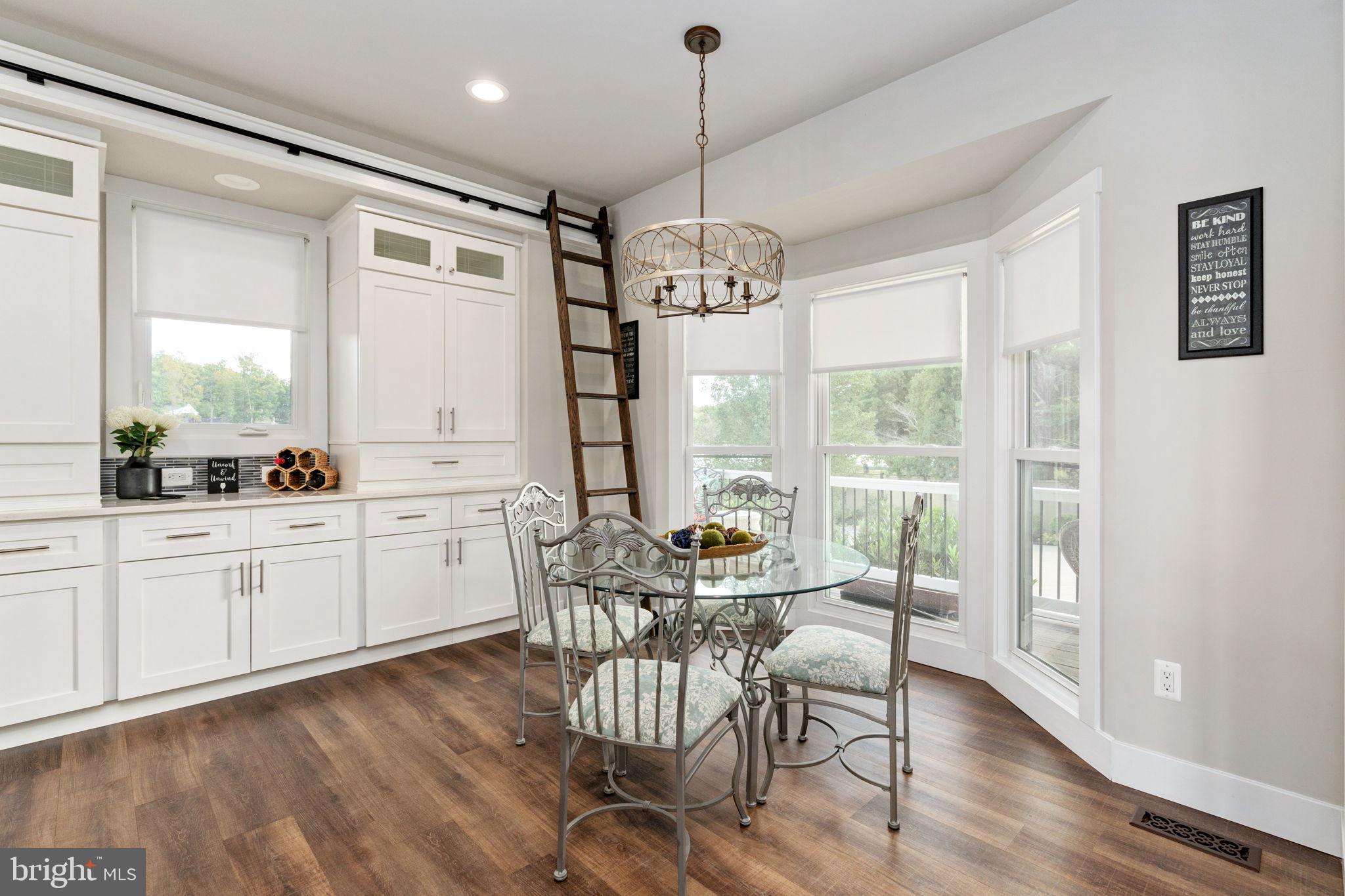 LAKE OF THE WOODS - Residential