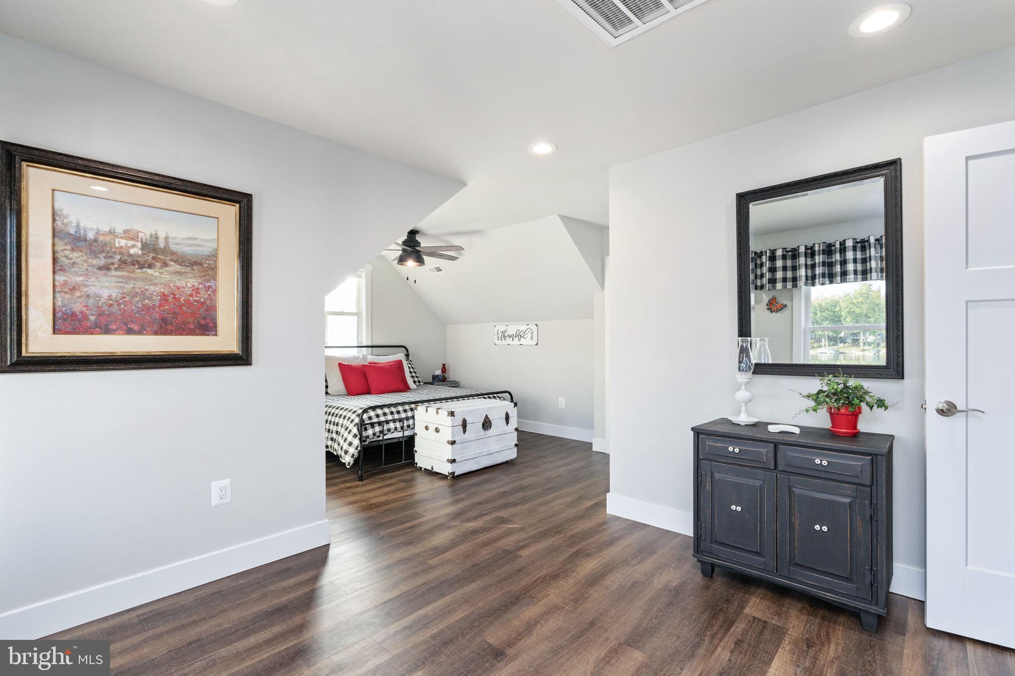 LAKE OF THE WOODS - Residential