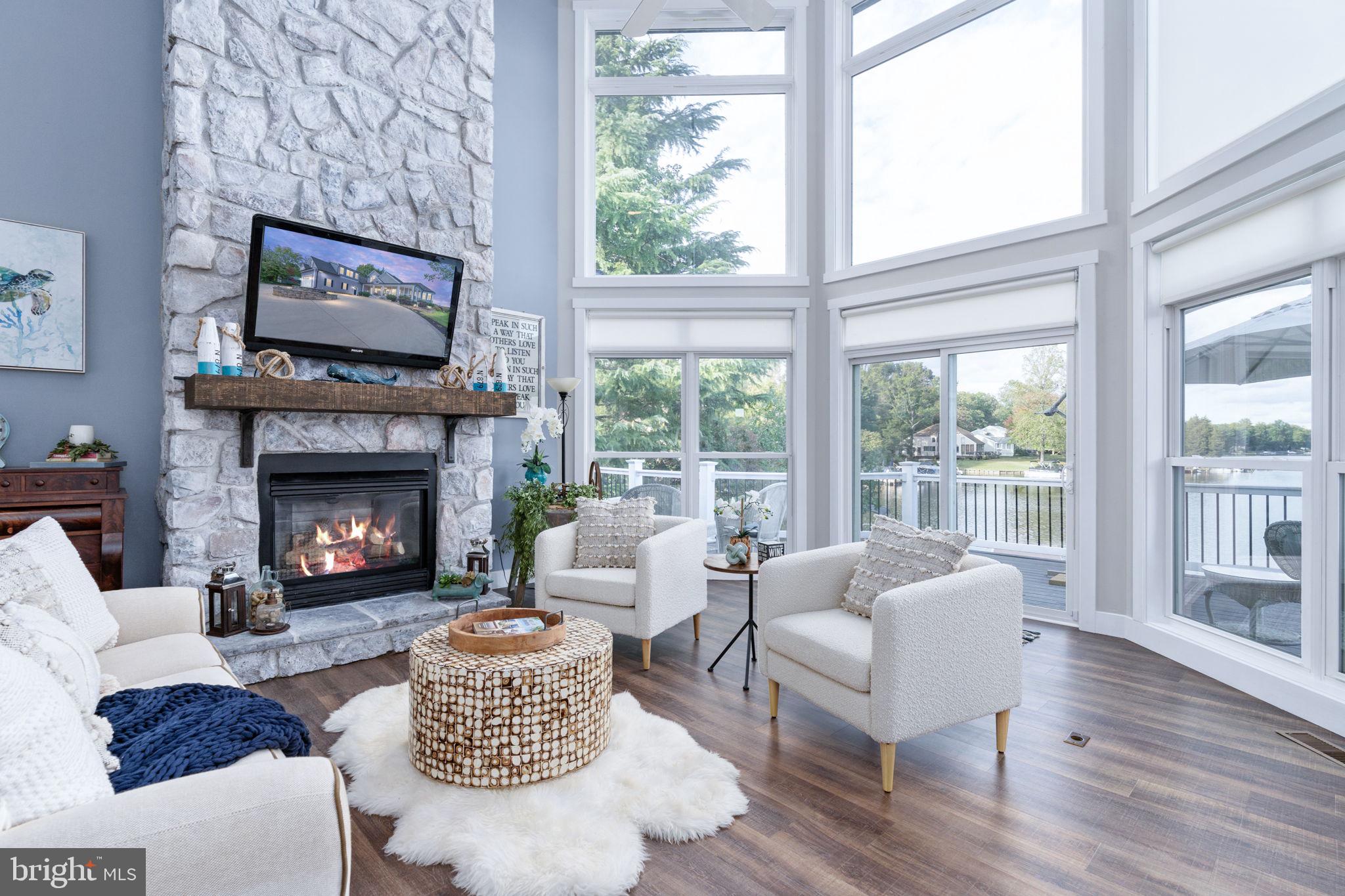 LAKE OF THE WOODS - Residential