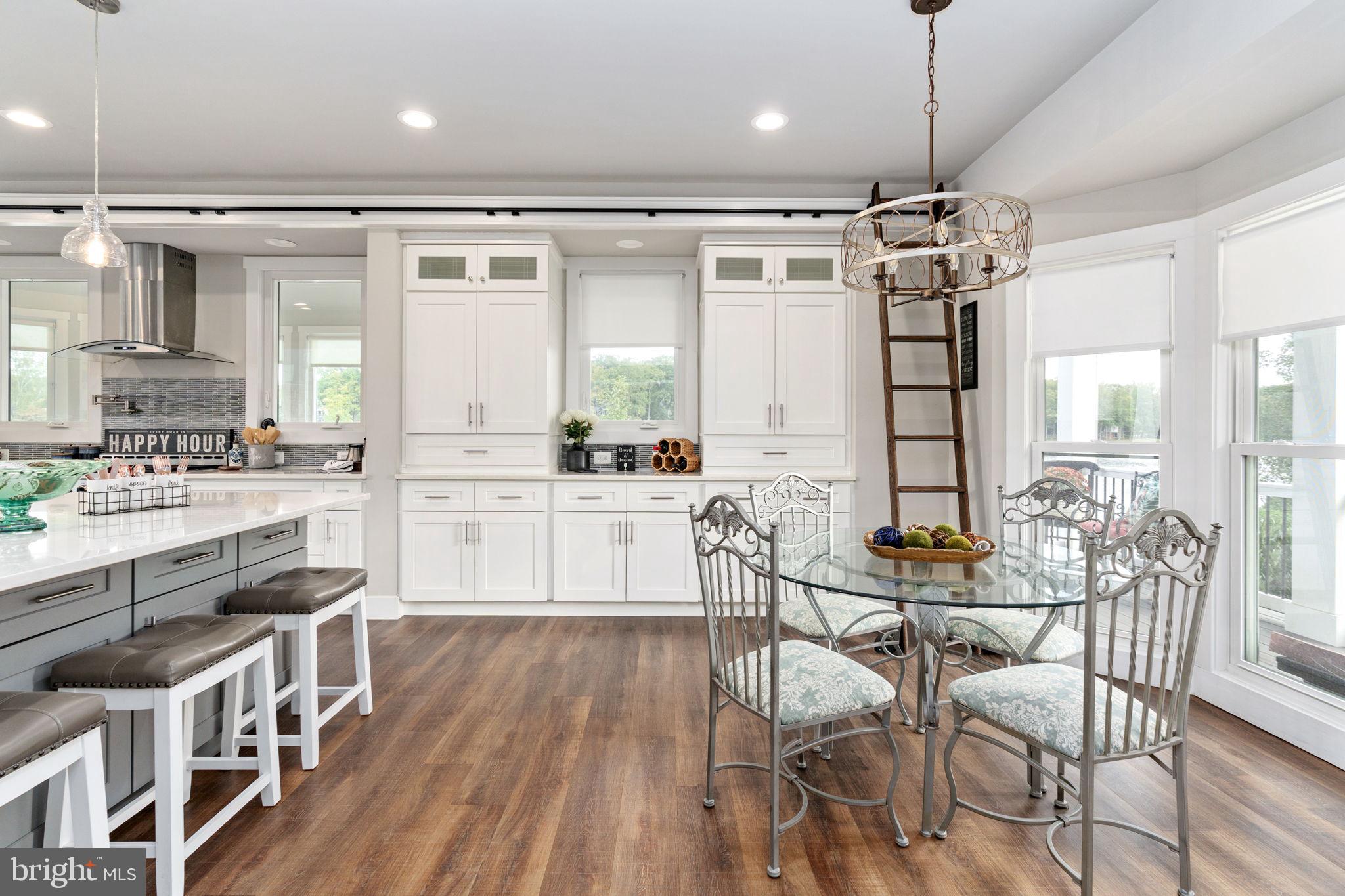 LAKE OF THE WOODS - Residential