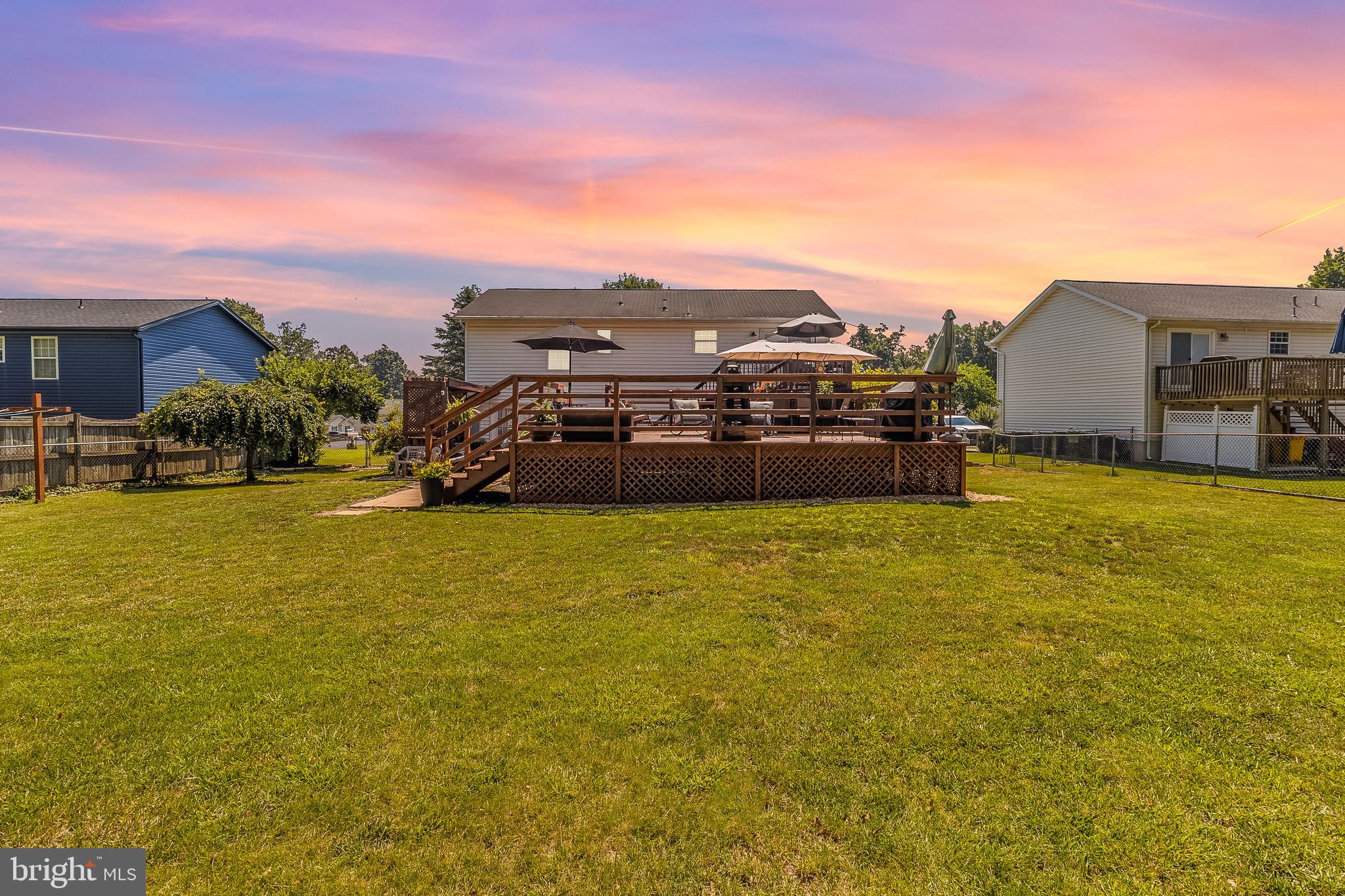 DOUGLAS OAKS - Residential