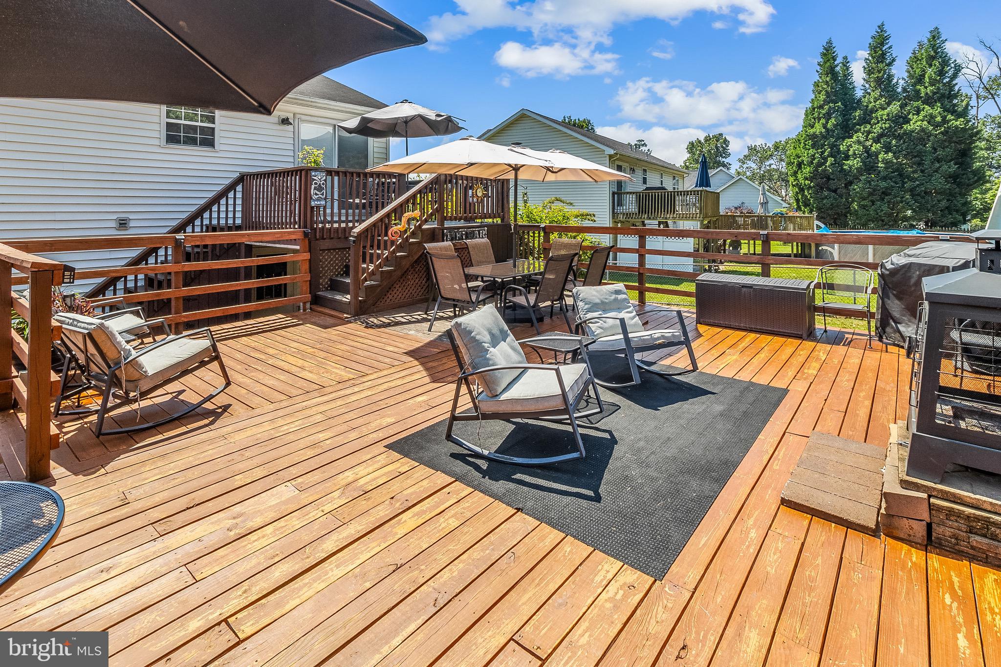 DOUGLAS OAKS - Residential