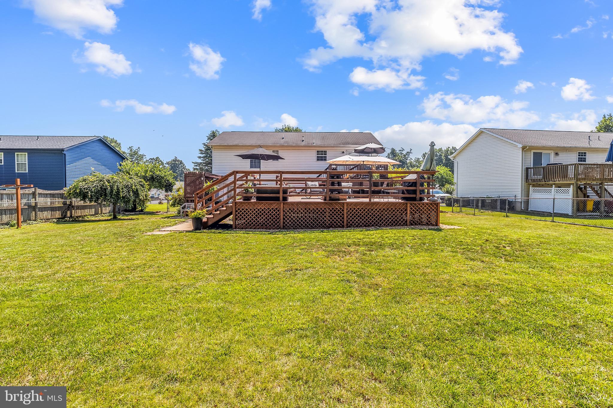 DOUGLAS OAKS - Residential