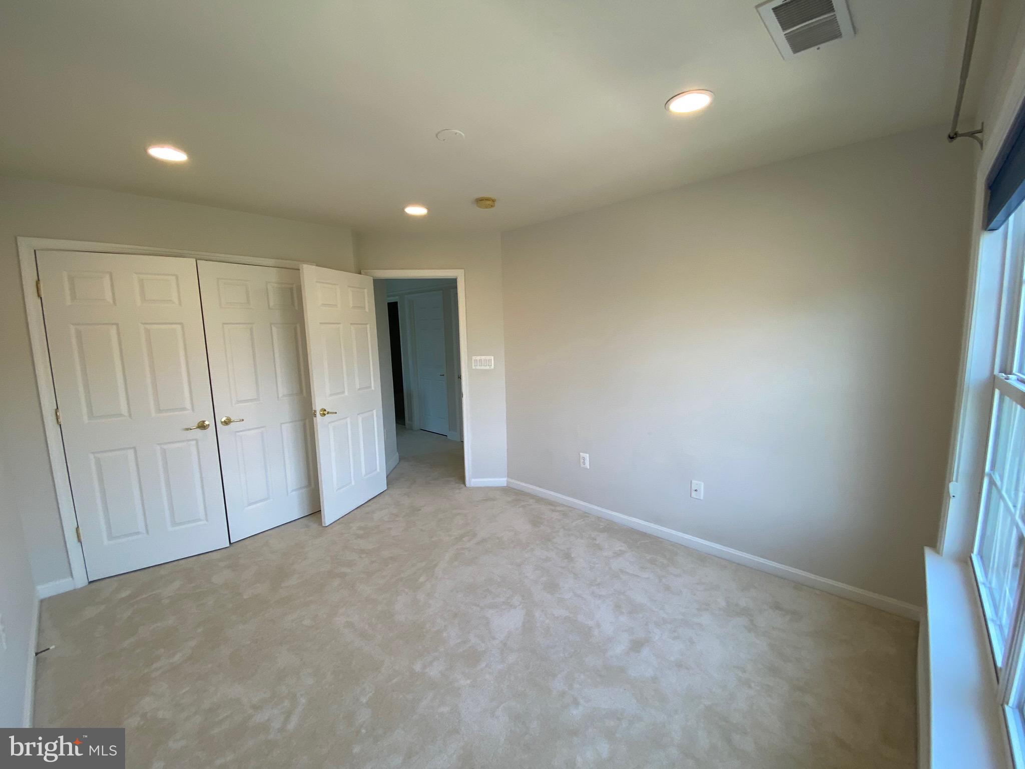 LOWES ISLAND - Residential Lease