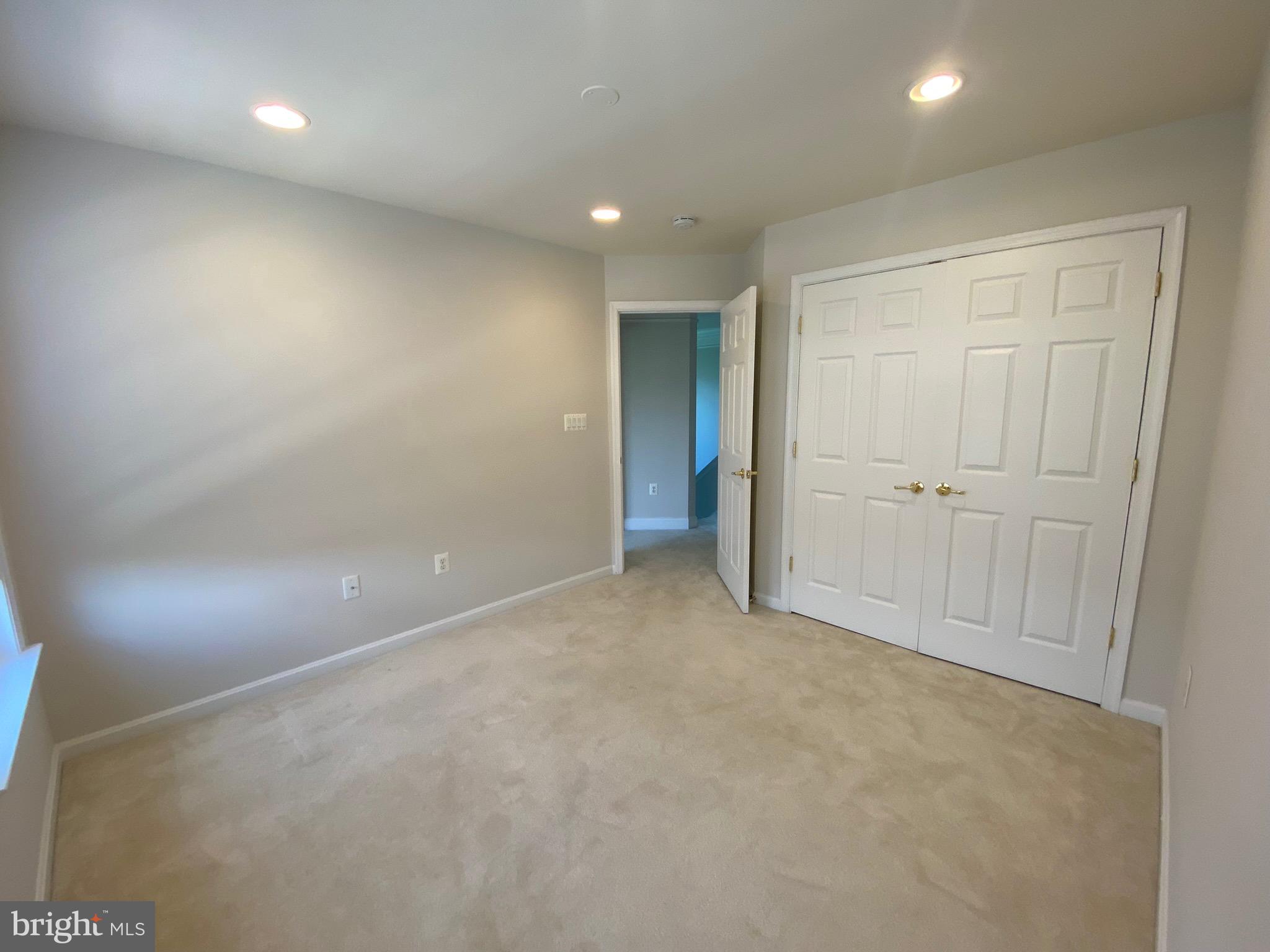 LOWES ISLAND - Residential Lease