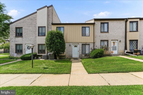 Condo For Sale - 5200 Hilltop Drive #J11<br/> BROOKHAVEN, PA 19015
