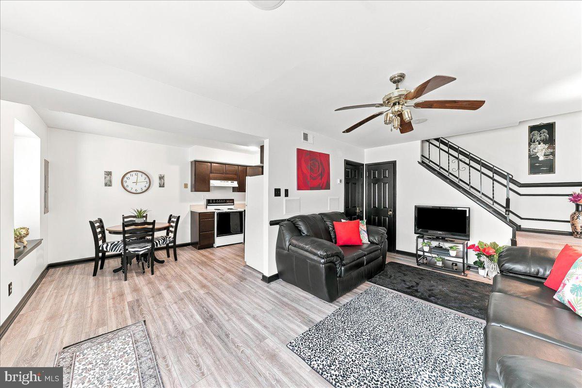 5200 HILLTOP DRIVE J11