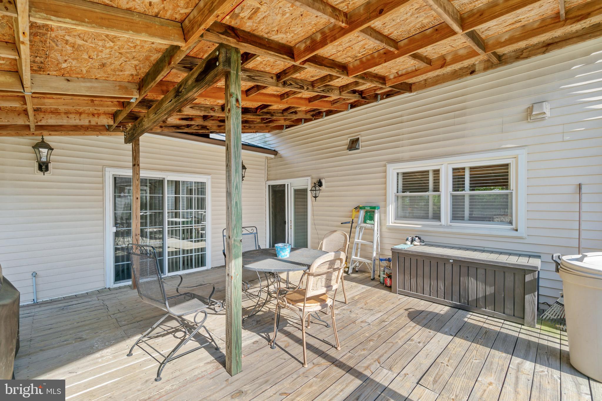 DEN LEE ACRES - Residential