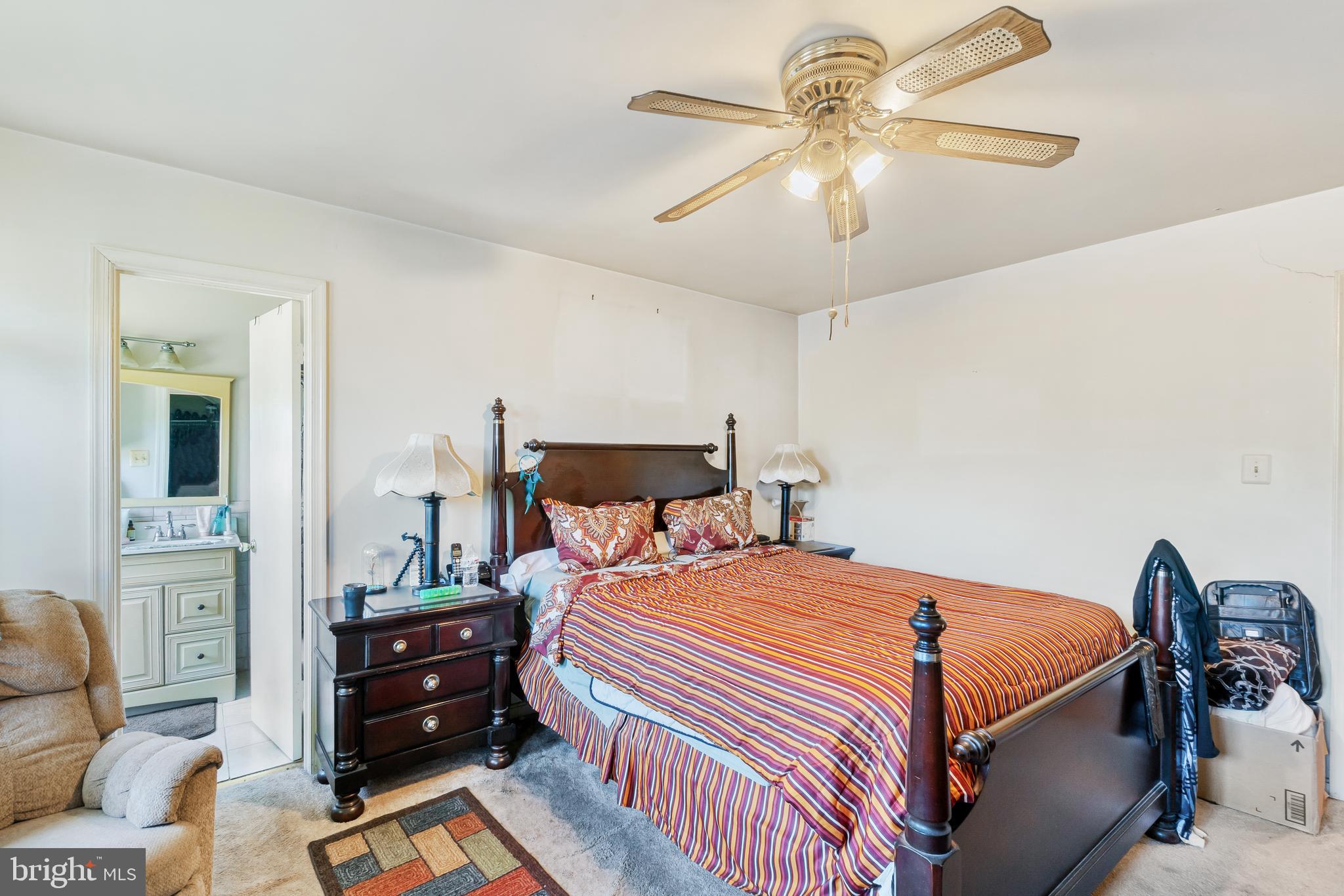 DEN LEE ACRES - Residential