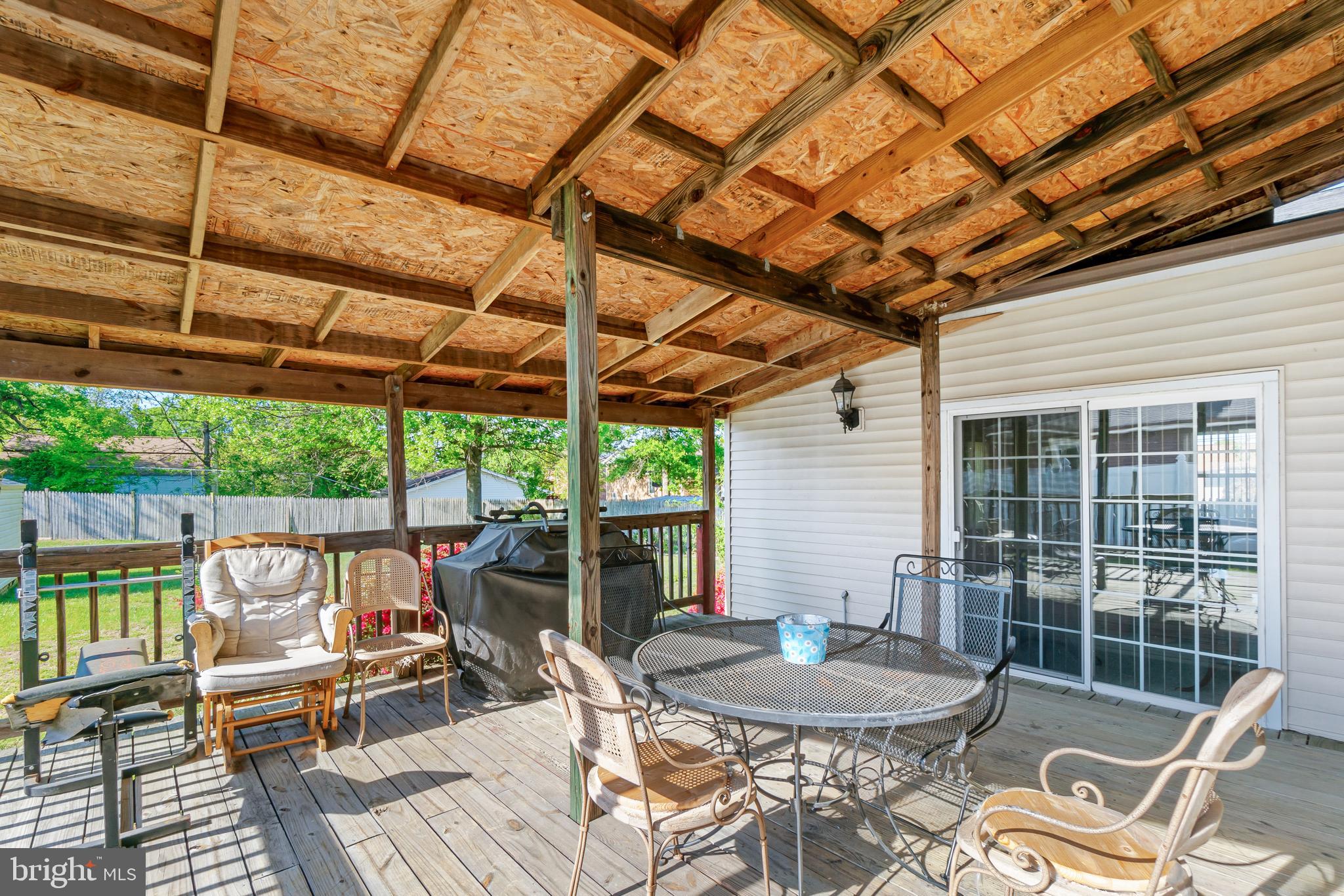 DEN LEE ACRES - Residential