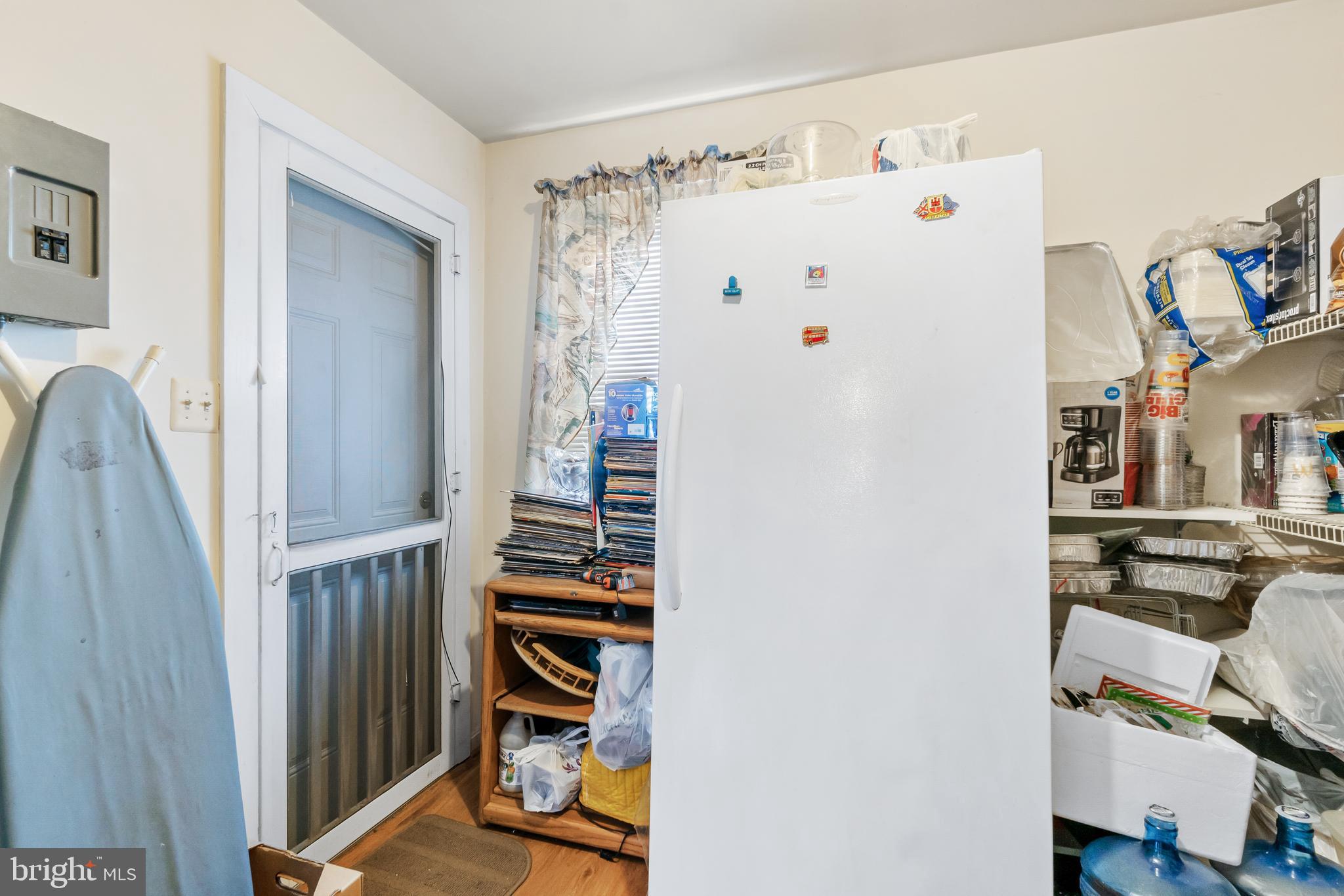 DEN LEE ACRES - Residential