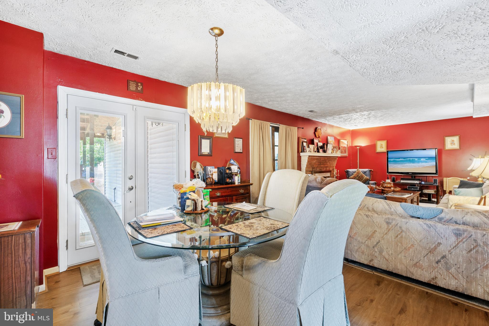 DEN LEE ACRES - Residential