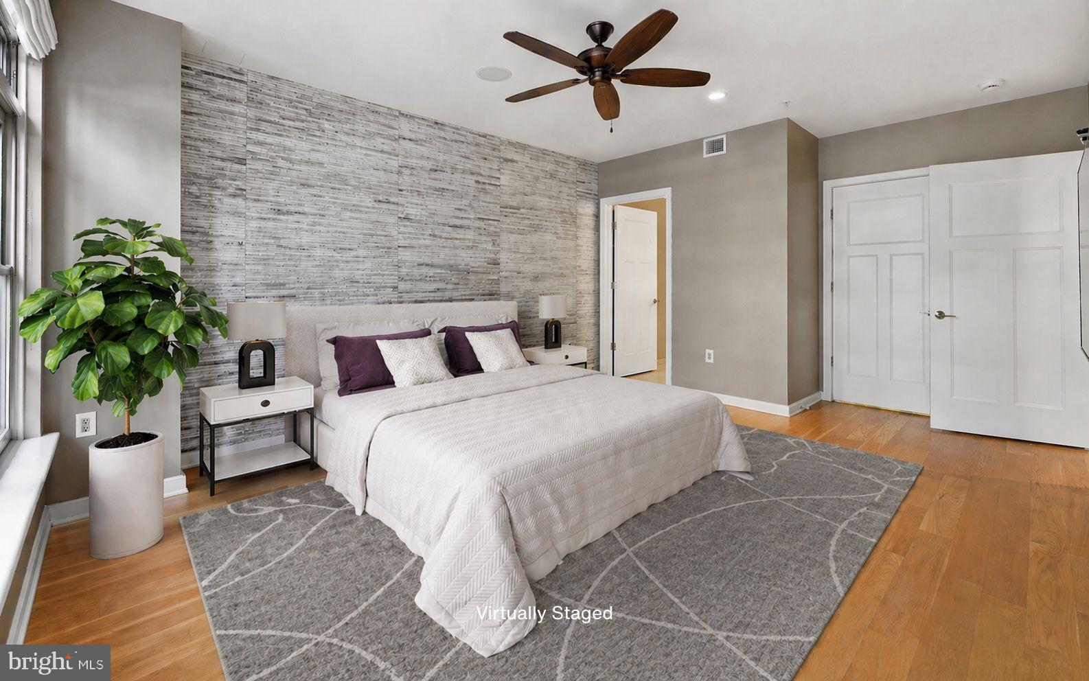 GASLIGHT SQUARE - Residential
