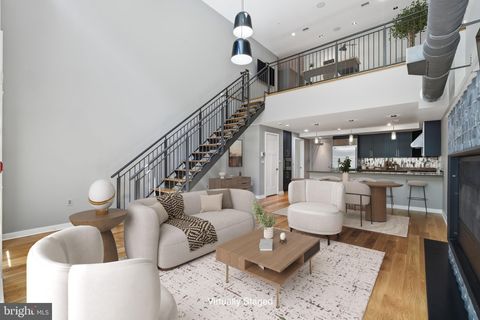 Photo of 1610 N Queen Street #241, ARLINGTON, VA 22209 (MLS # VAAR2071590)