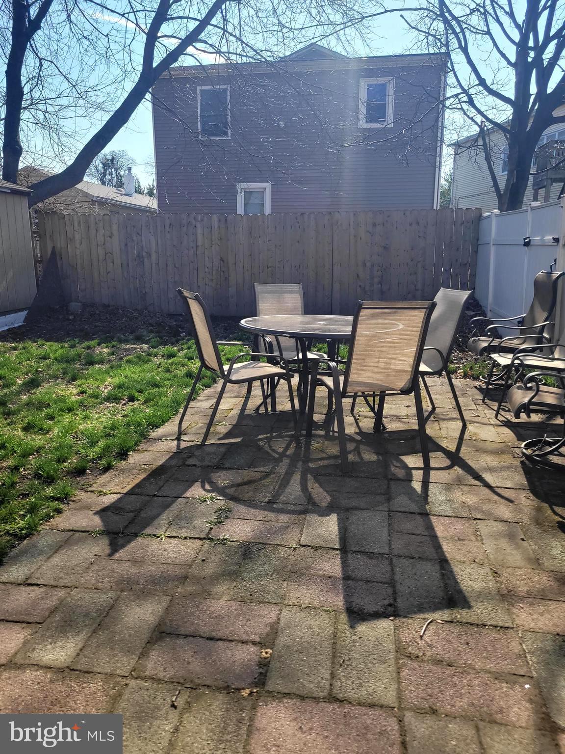 CHESTNUT GROVE - Residential