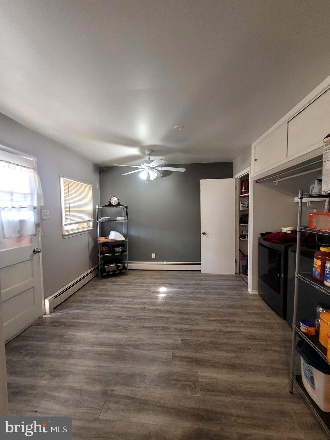 CHESTNUT GROVE - Residential