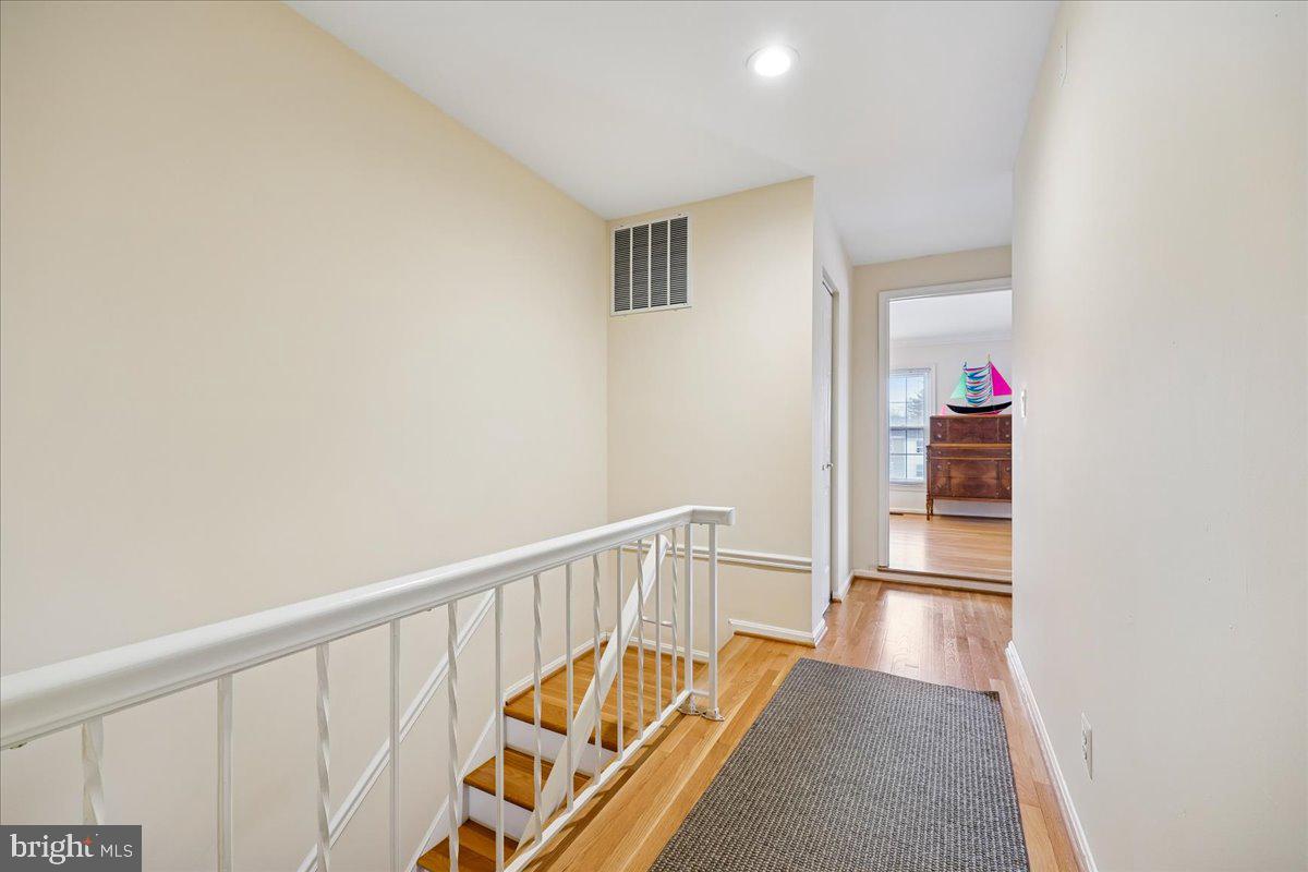 FAIRWAY ISLAND - Residential