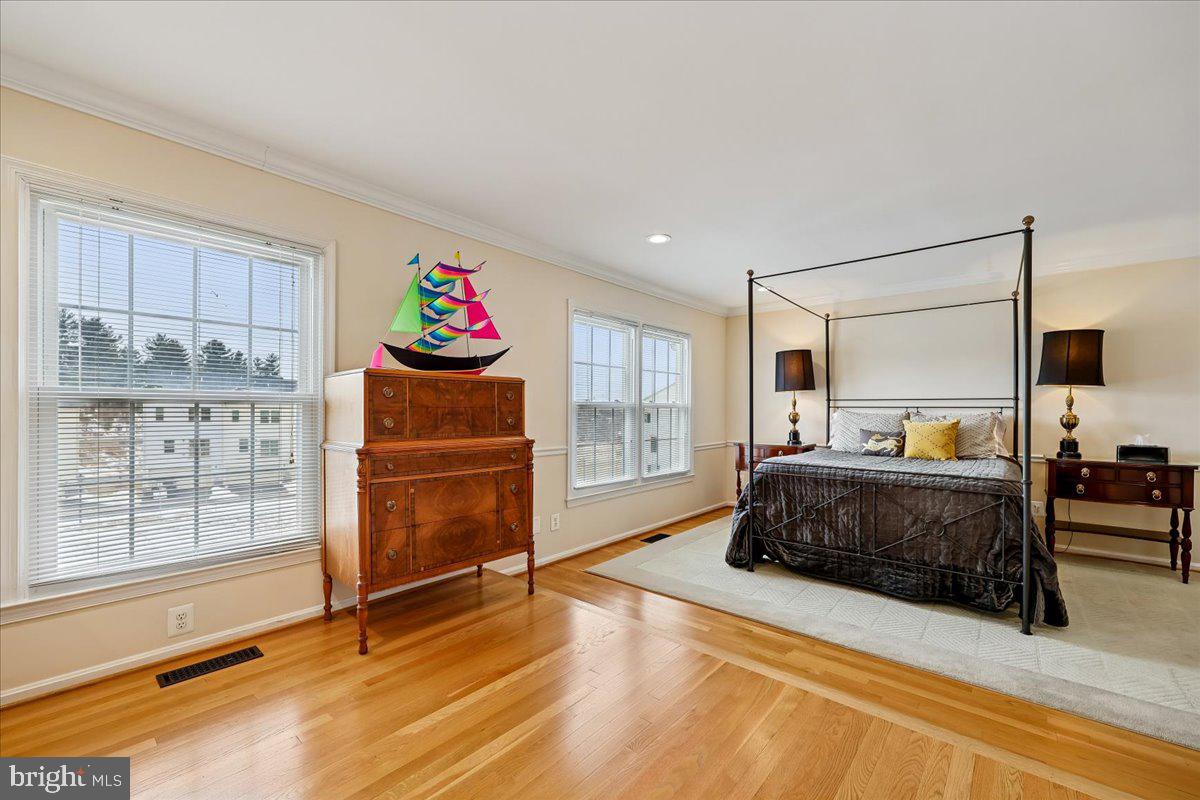 FAIRWAY ISLAND - Residential