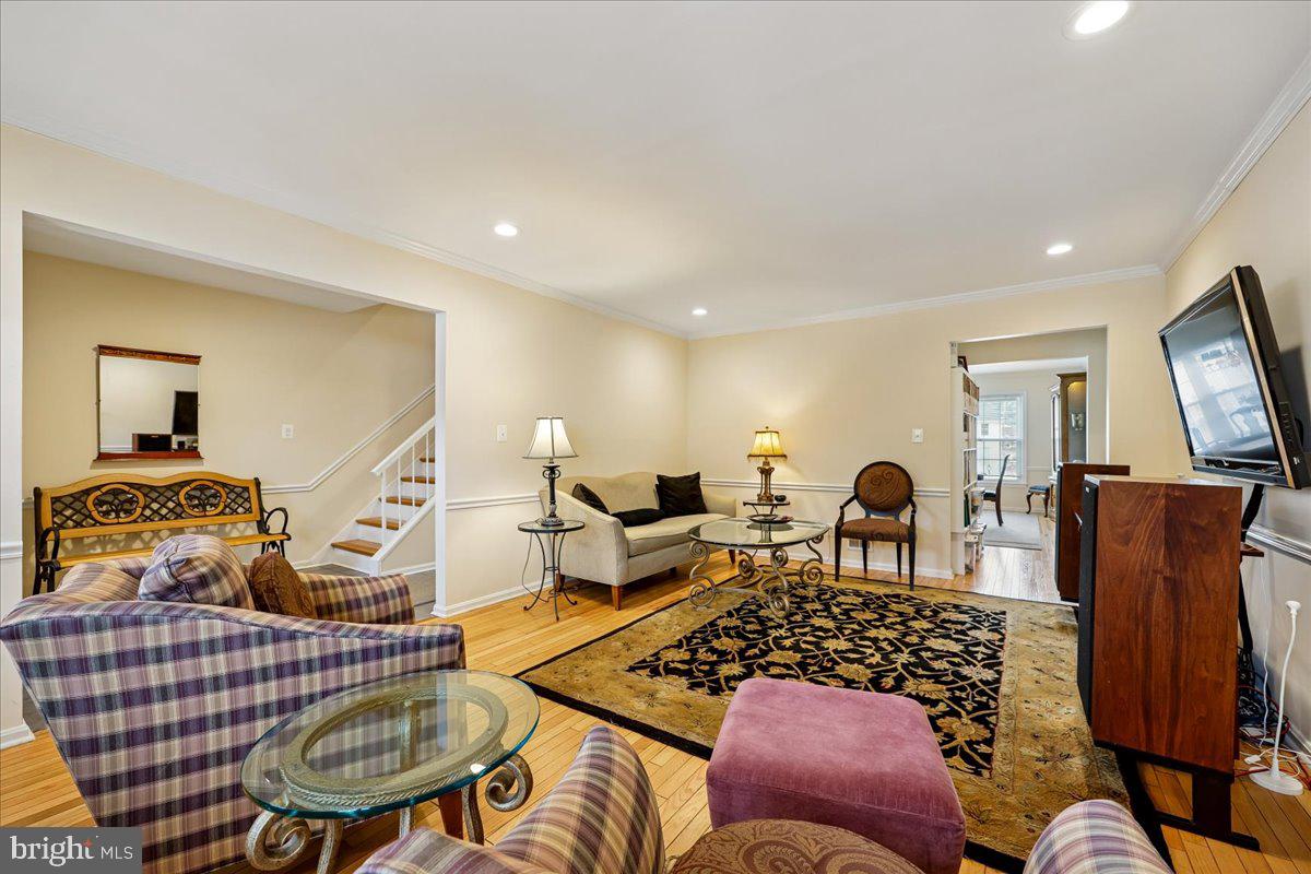 FAIRWAY ISLAND - Residential