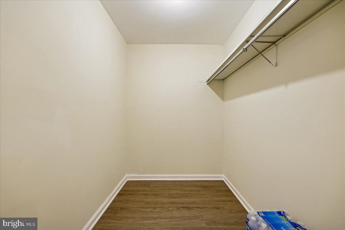 FAIRWAY ISLAND - Residential