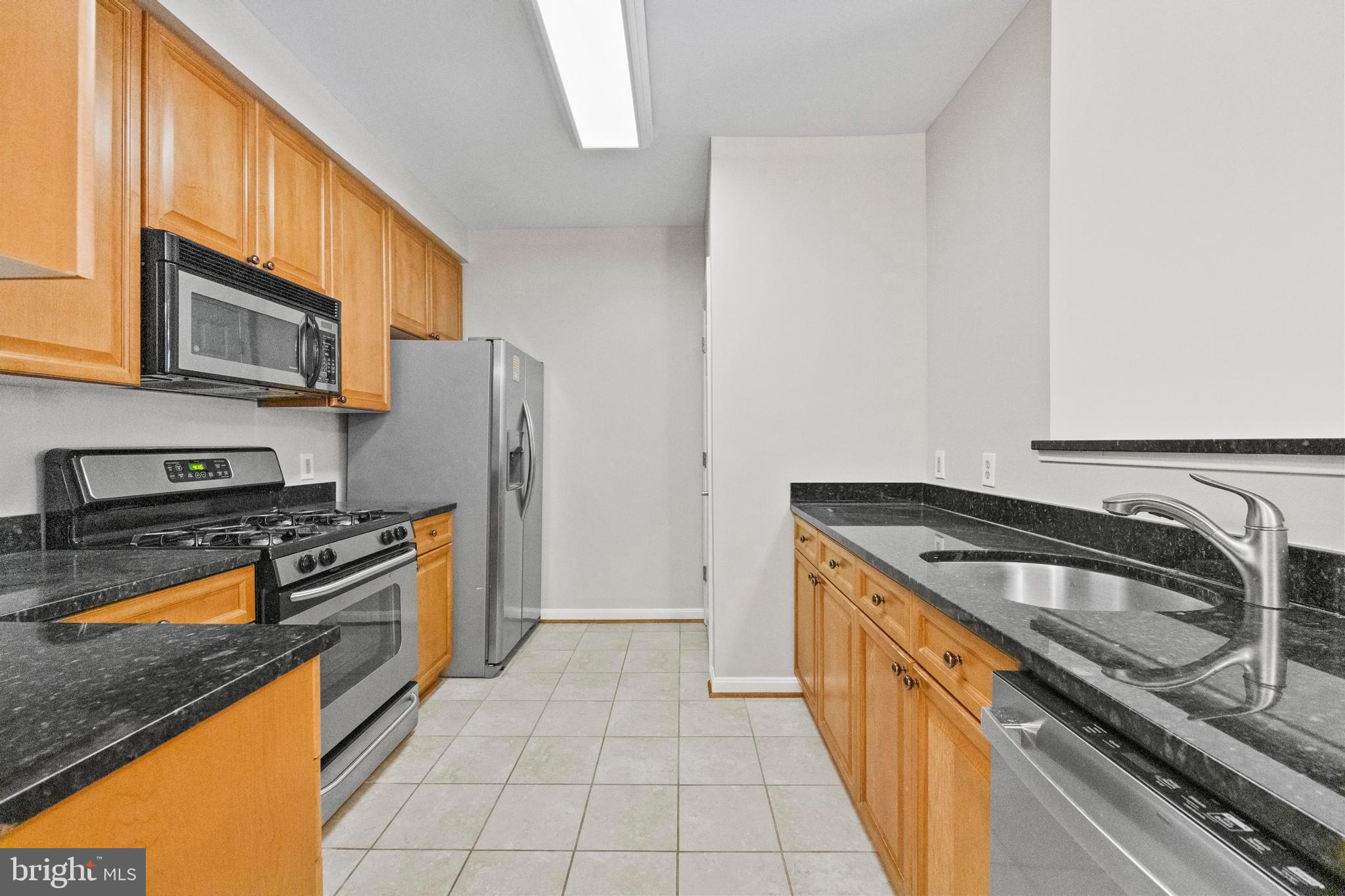 801 S GREENBRIER STREET 215