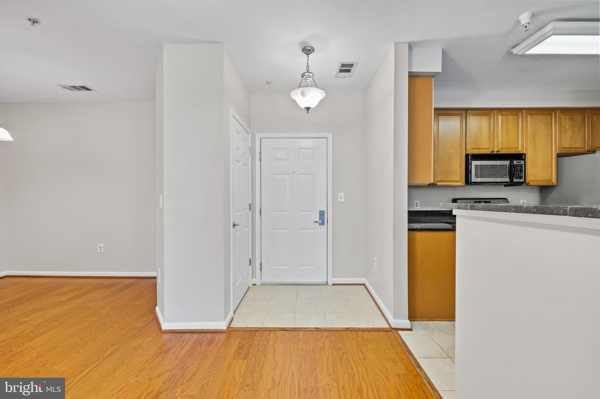 801 S GREENBRIER STREET 215