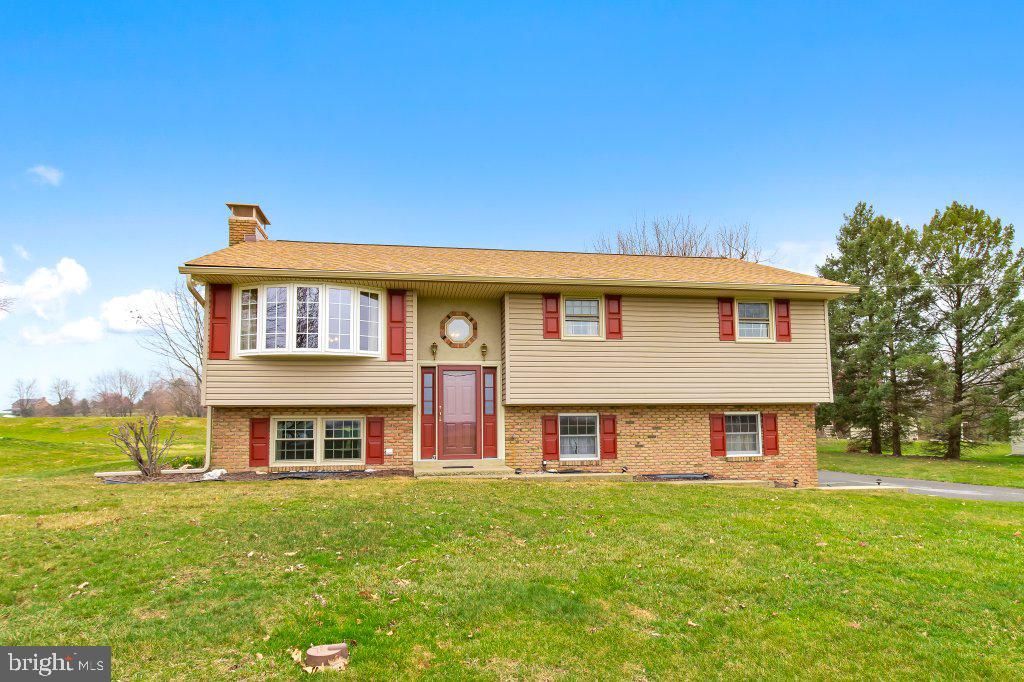 Photo of 190 Manor Church Road, COLUMBIA, PA 17512 (MLS # PALA2066114)