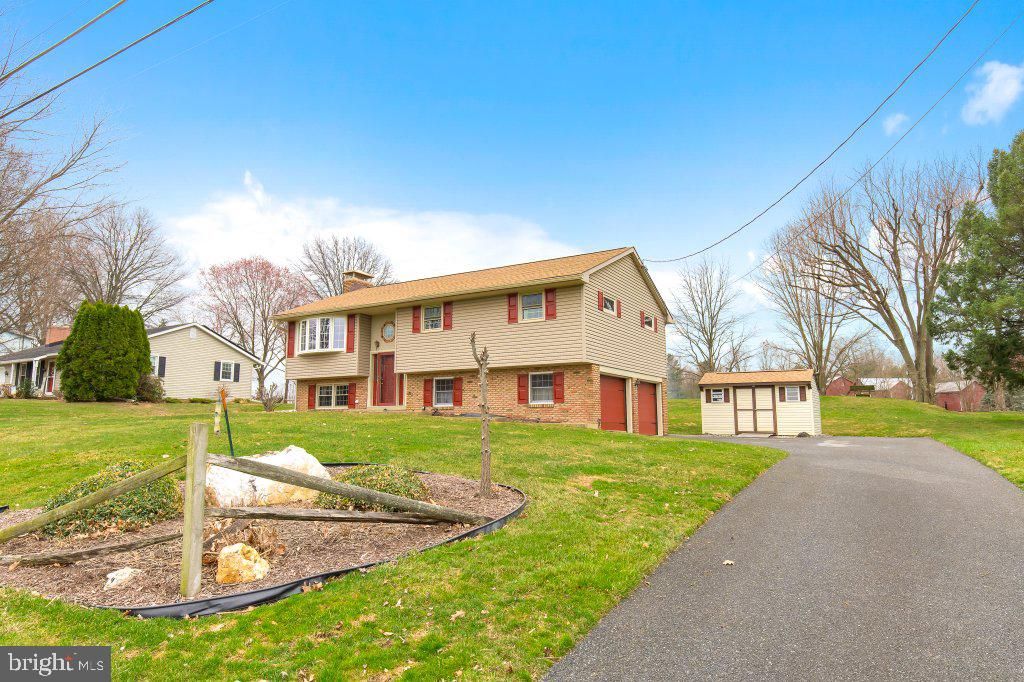 Photo of 190 Manor Church Road, COLUMBIA, PA 17512 (MLS # PALA2066114)