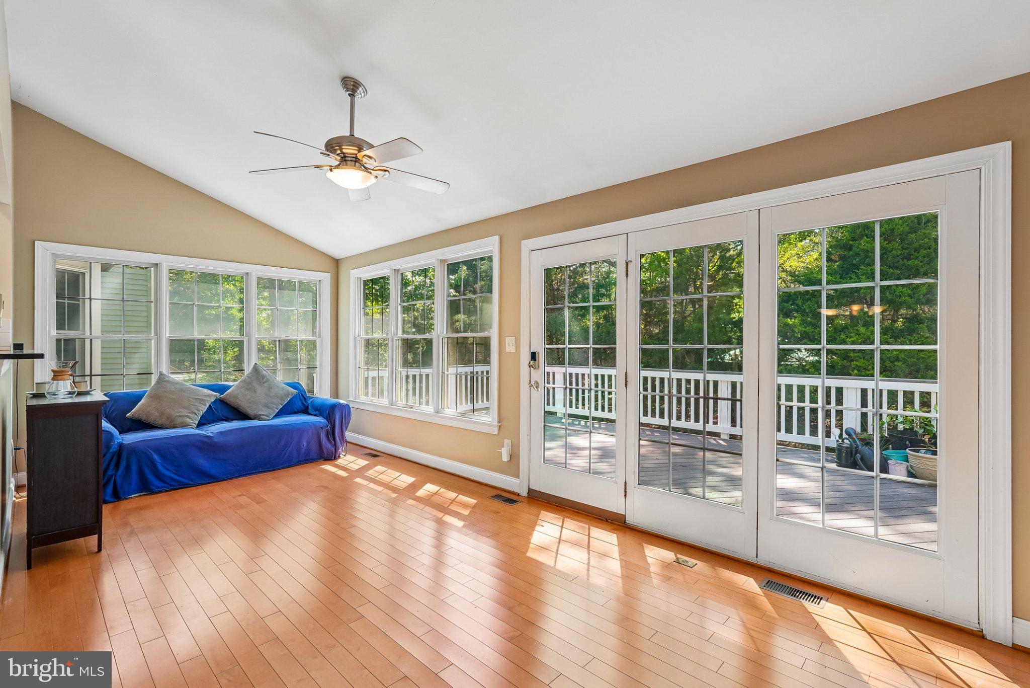 SOUTH RIDING - Residential