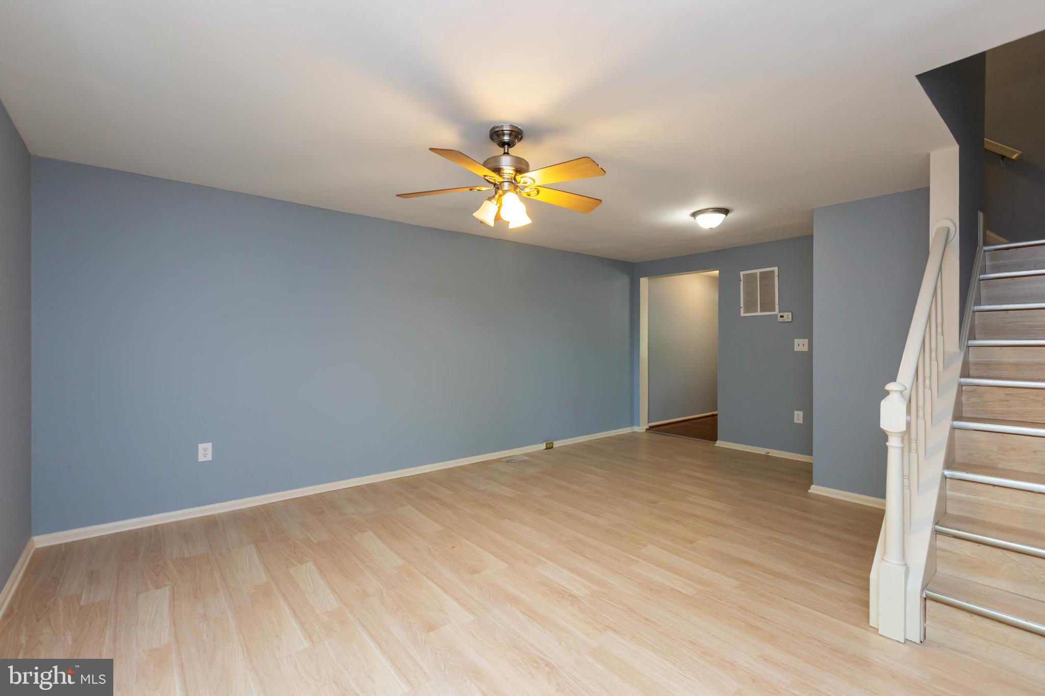 COUNTRYSIDE - Residential