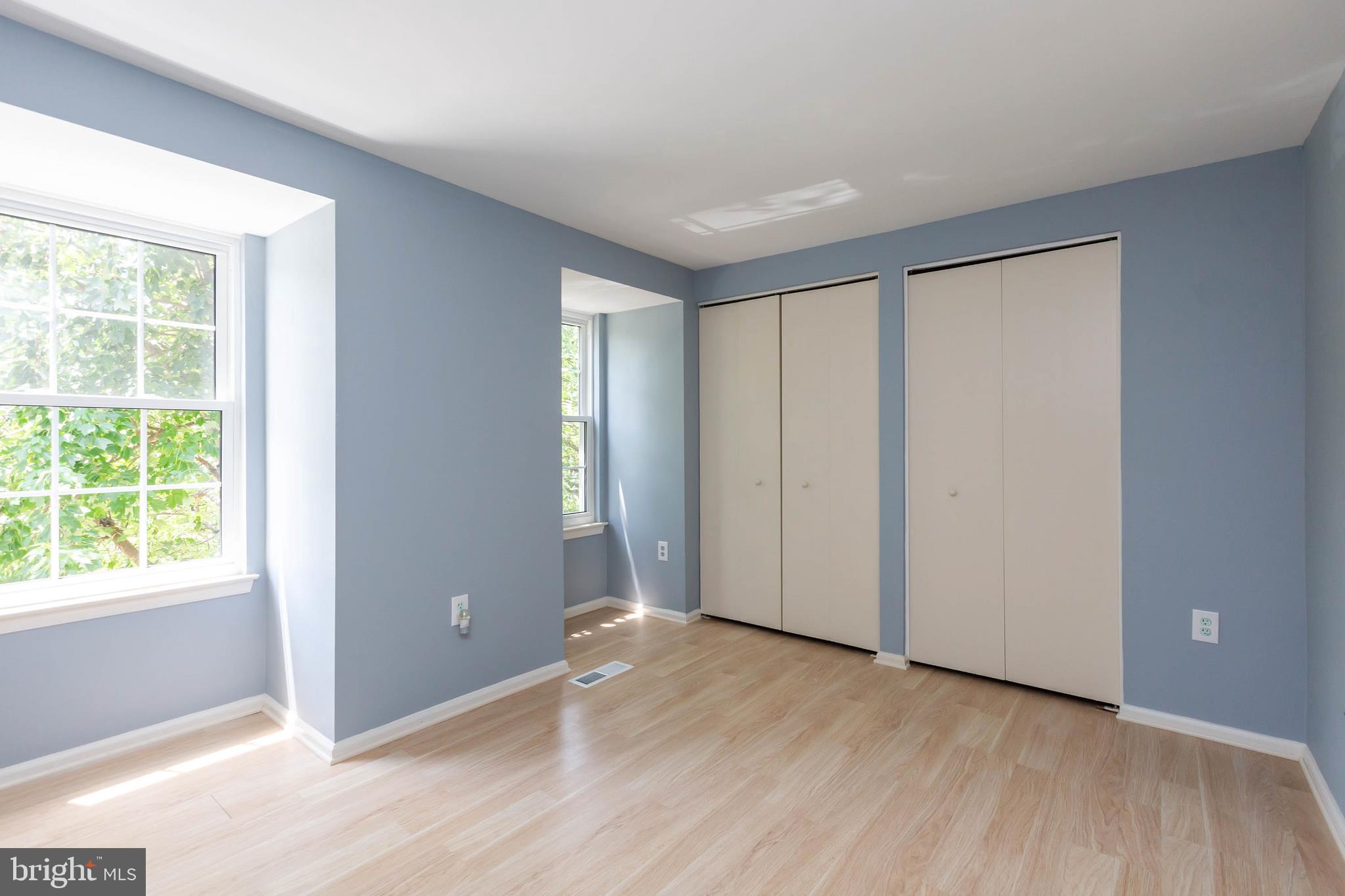 COUNTRYSIDE - Residential