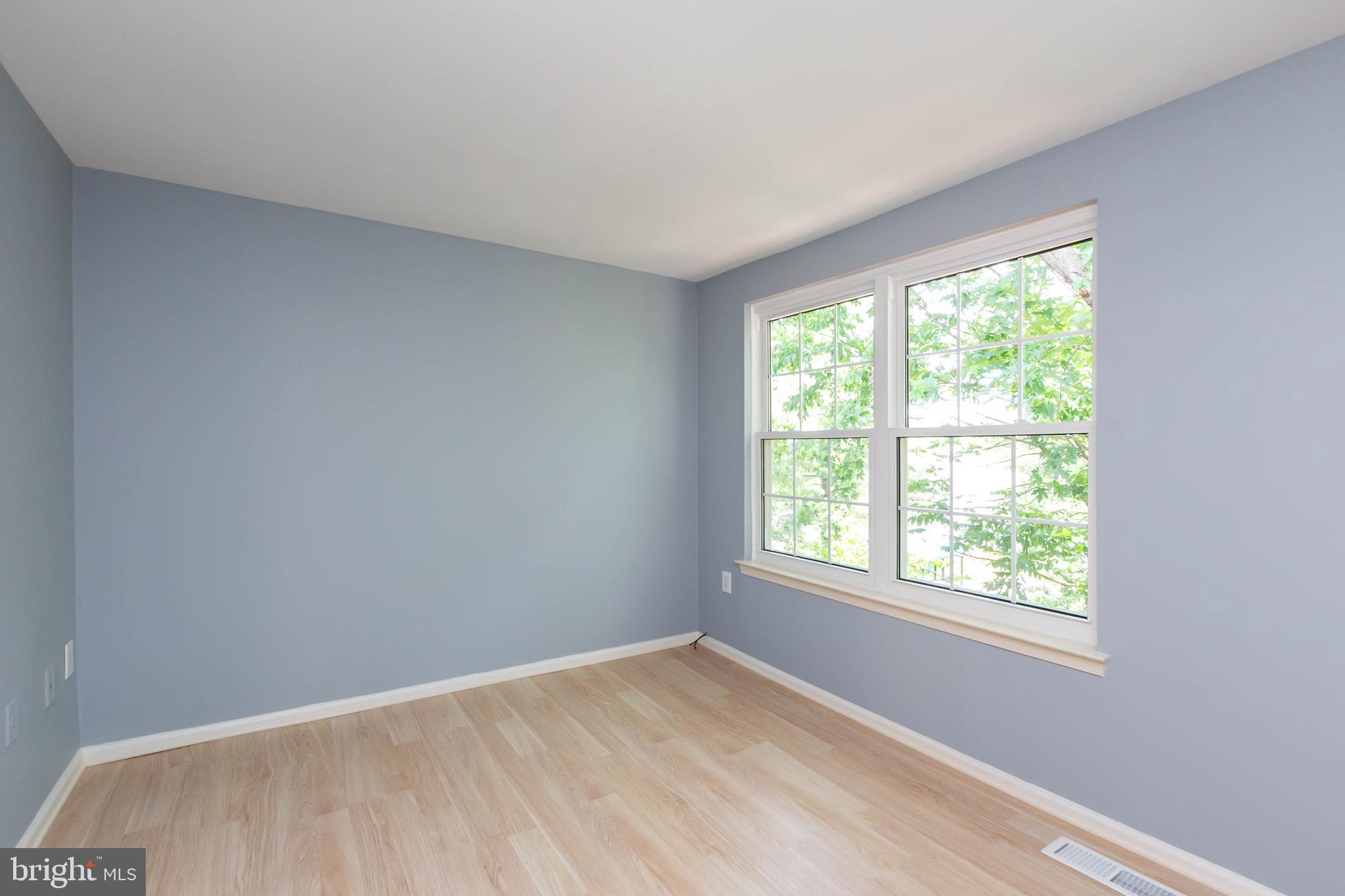 COUNTRYSIDE - Residential