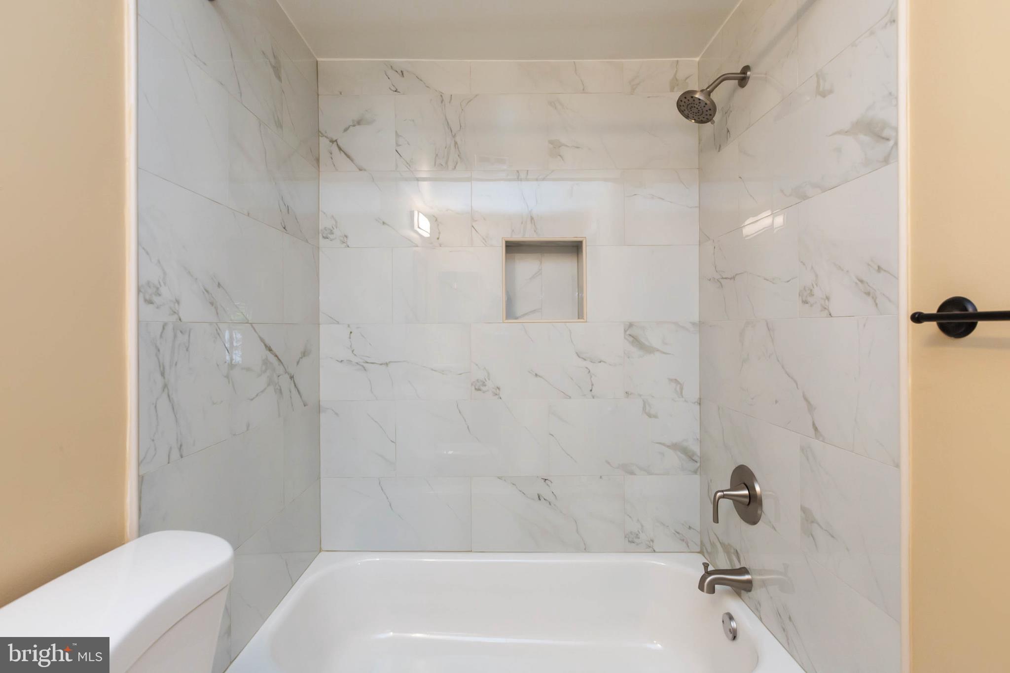 COUNTRYSIDE - Residential