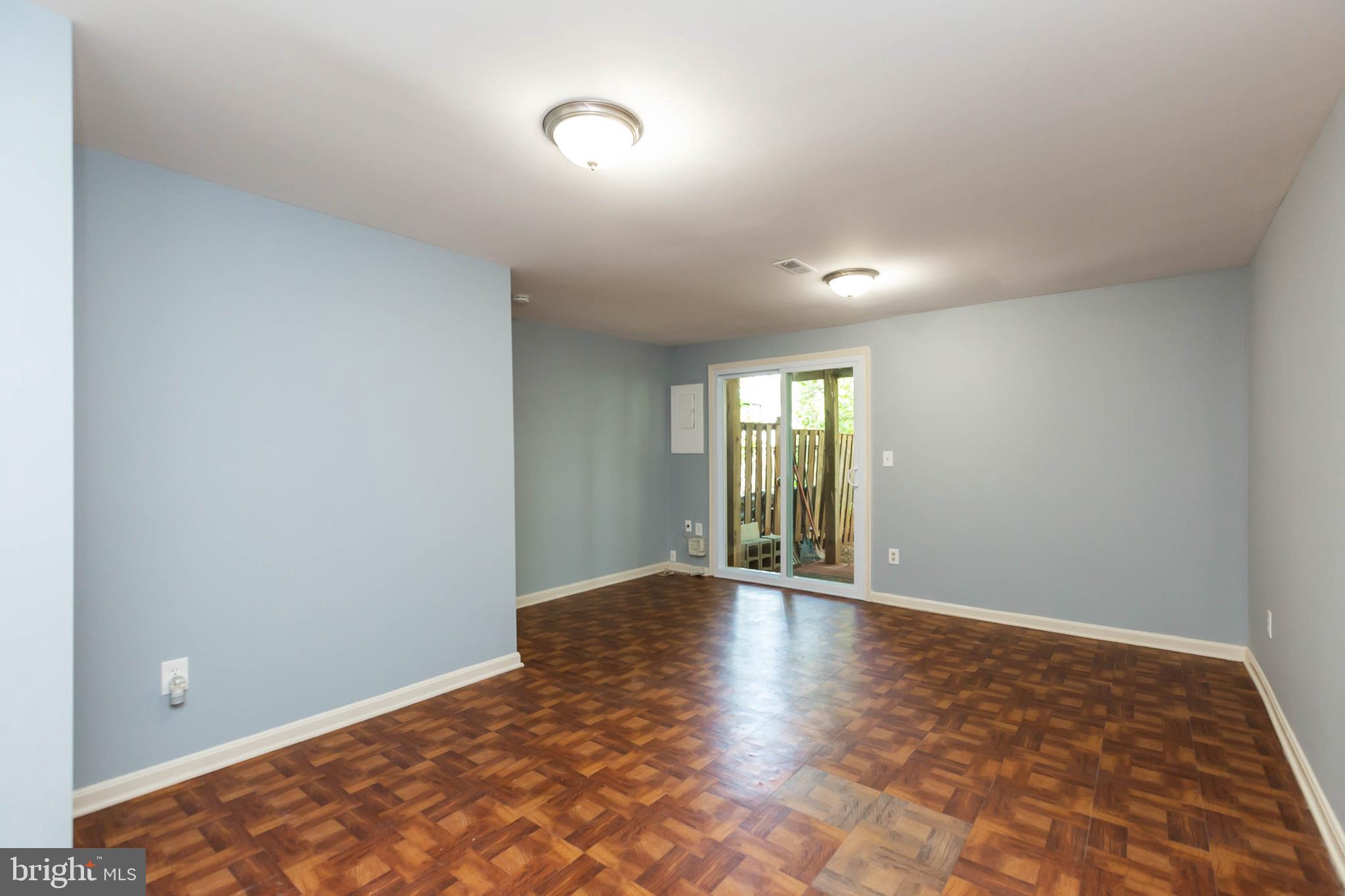 COUNTRYSIDE - Residential