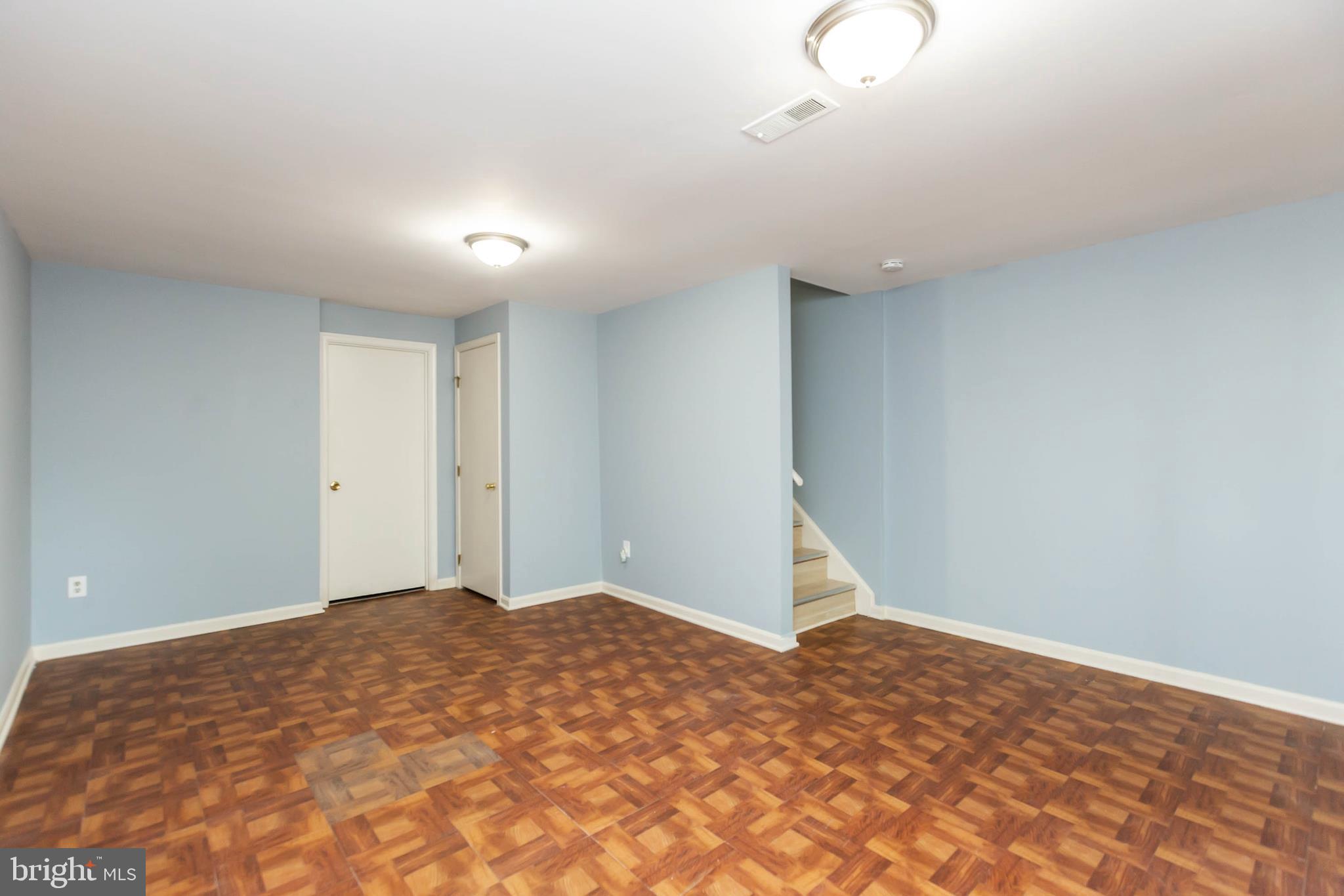 COUNTRYSIDE - Residential