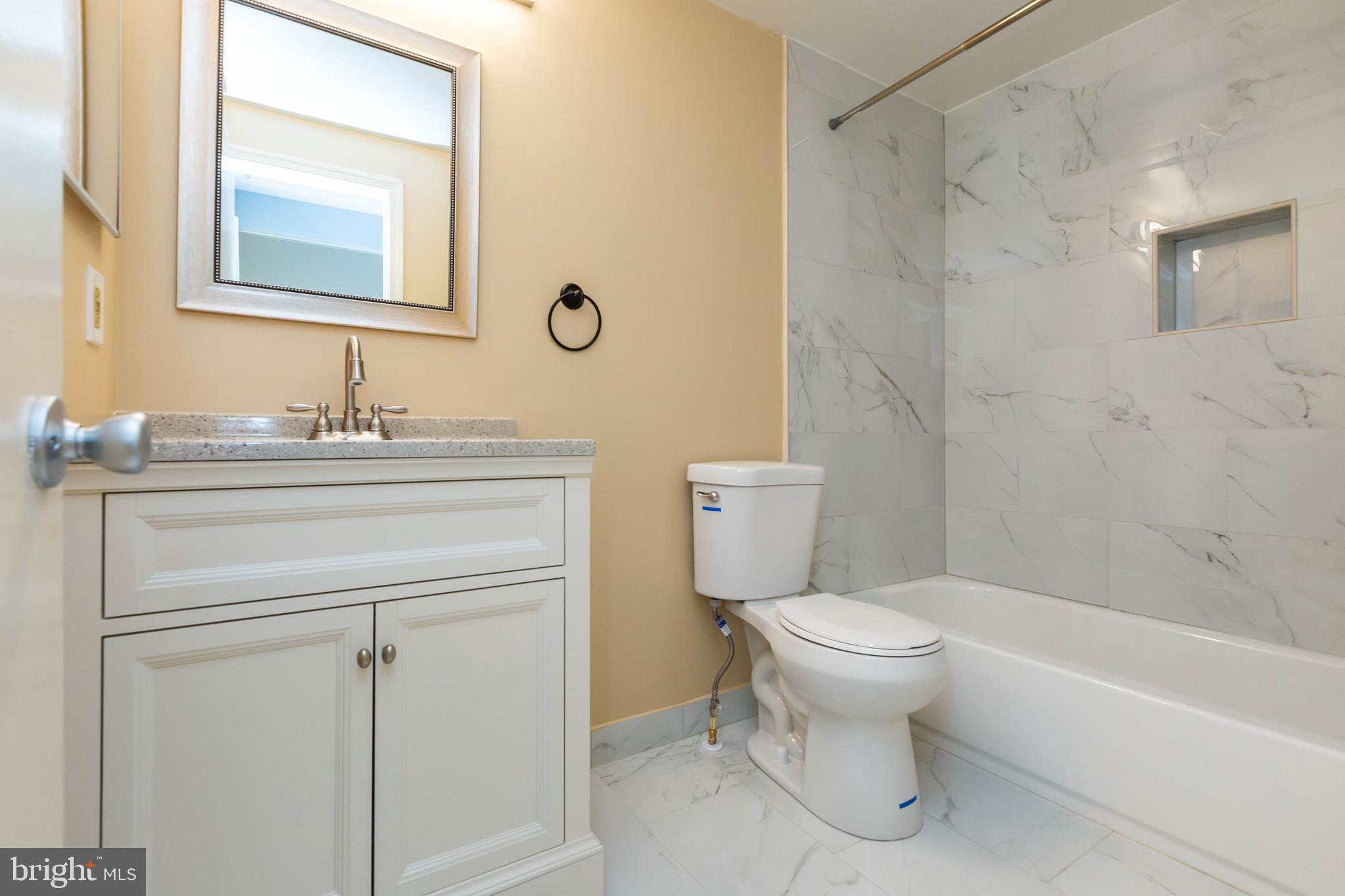 COUNTRYSIDE - Residential