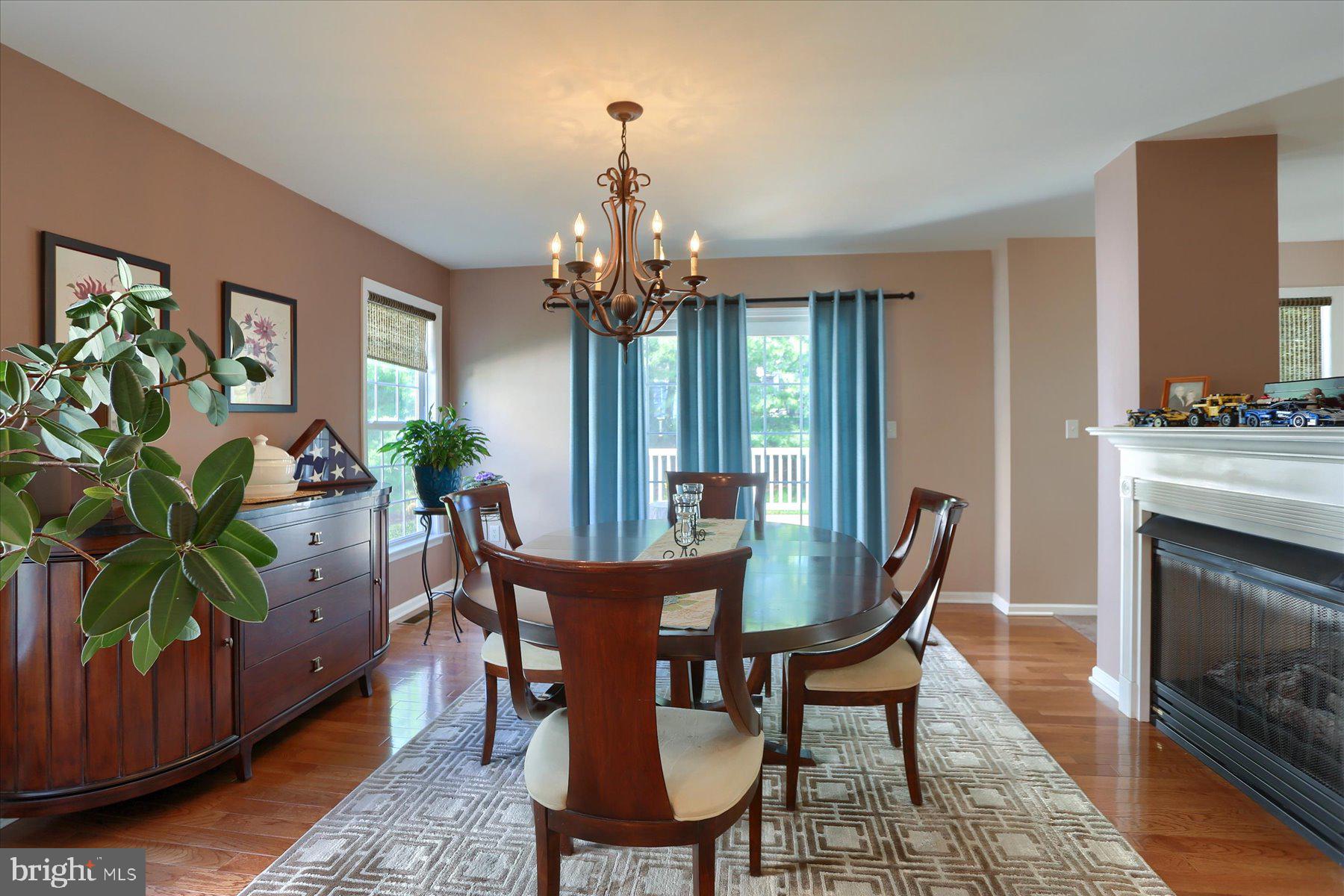 ARMITAGE SQUARE - Residential
